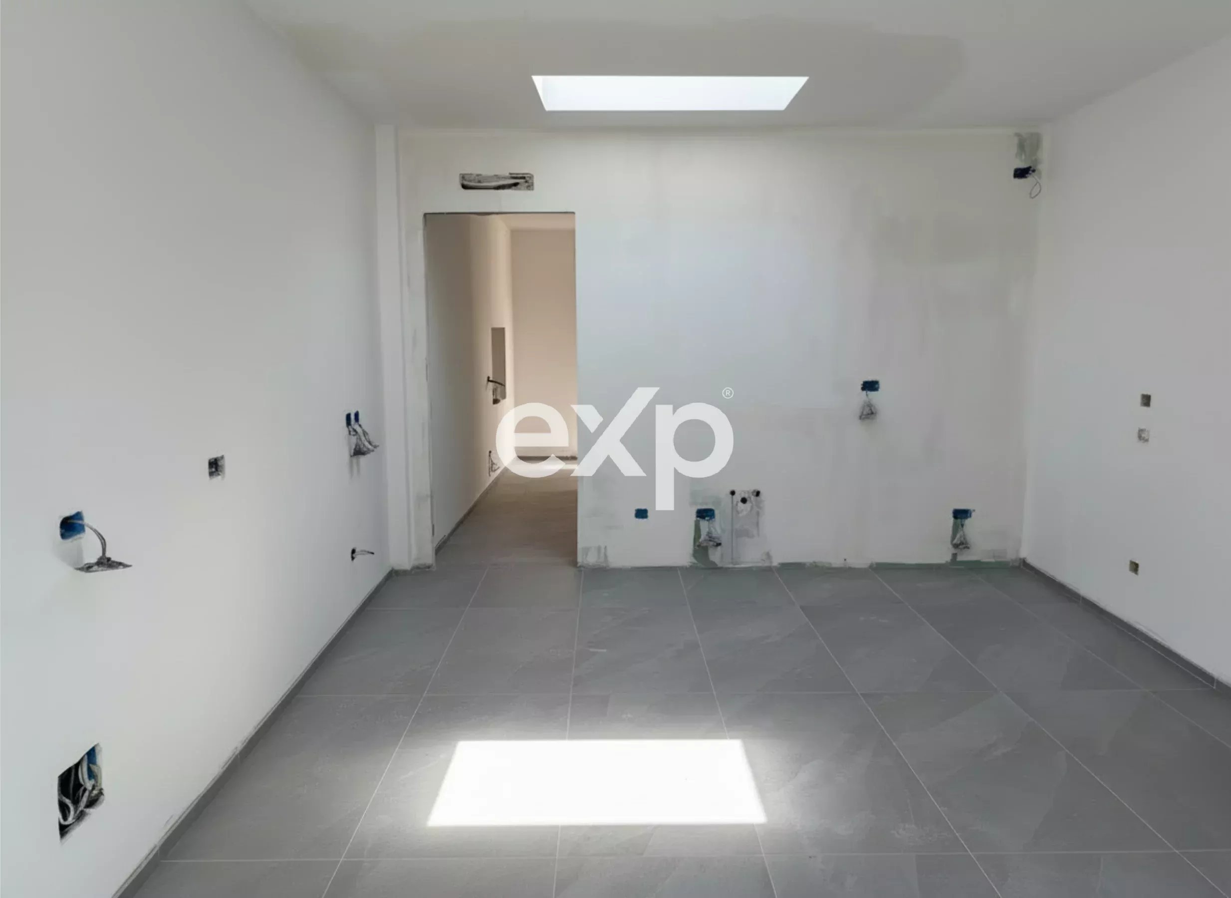 Moderno Loft con Spazio Esterno Privato, Domotica e Fotovoltaico – Calolziocorte