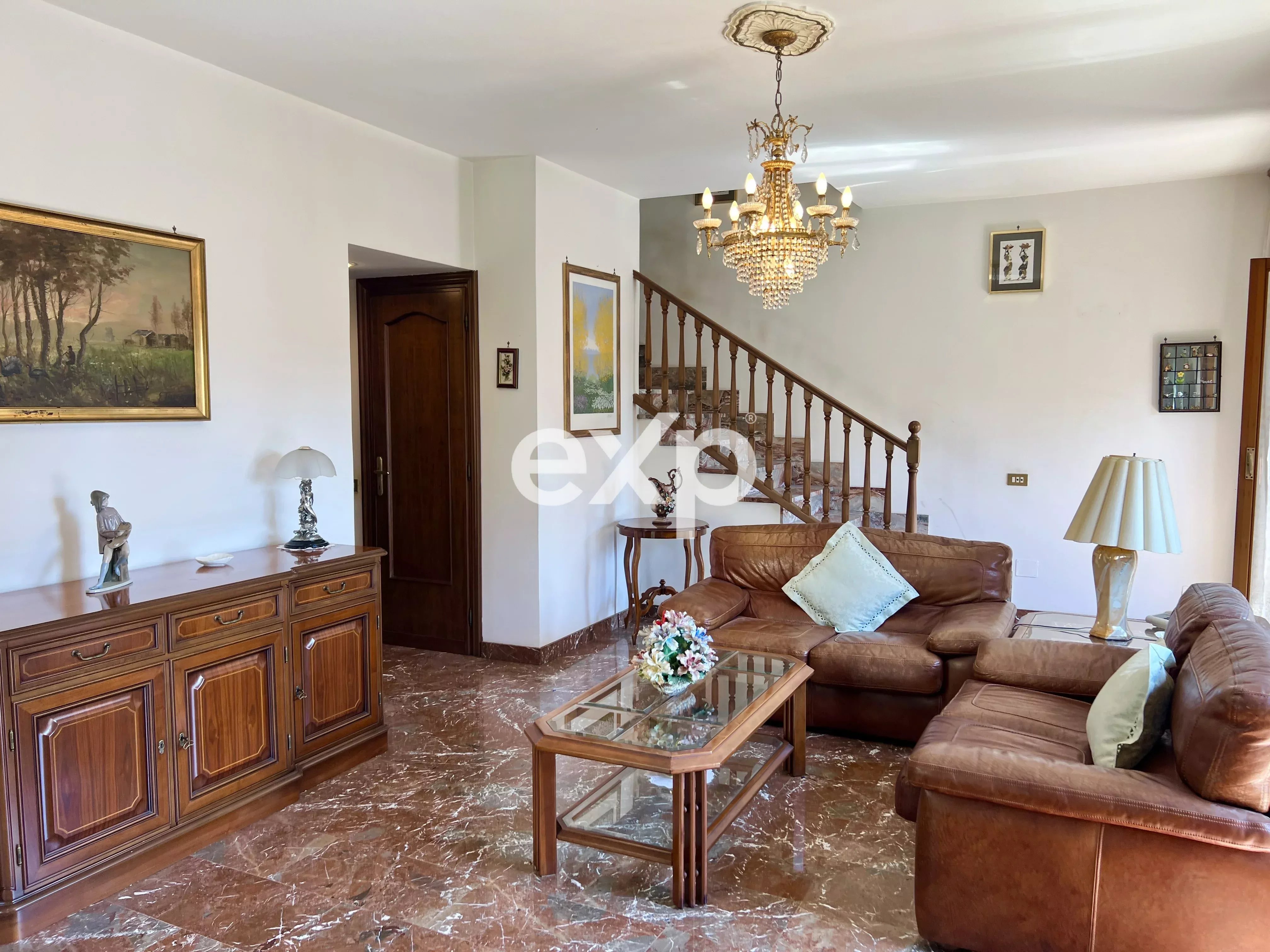 Villa con due appartamenti -box doppio - giardino - Fidene - € 540.000