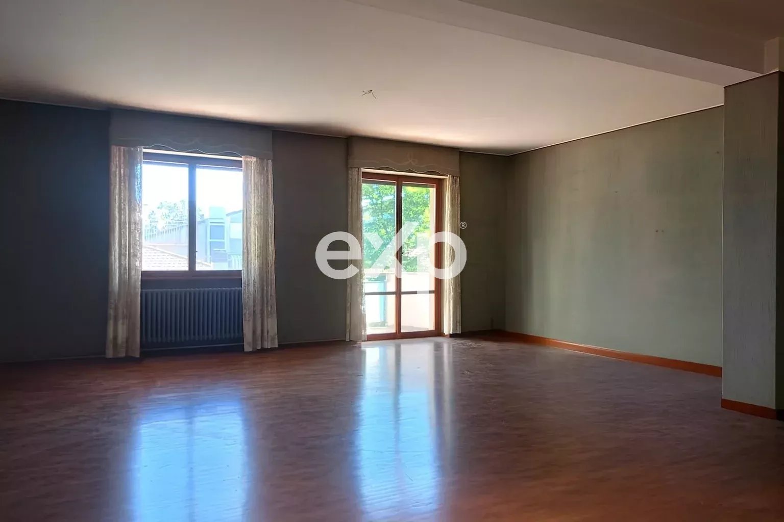 Ampio Appartamento Signorile di 220 mq in Vendita a Pesaro – Zona Centro Mare