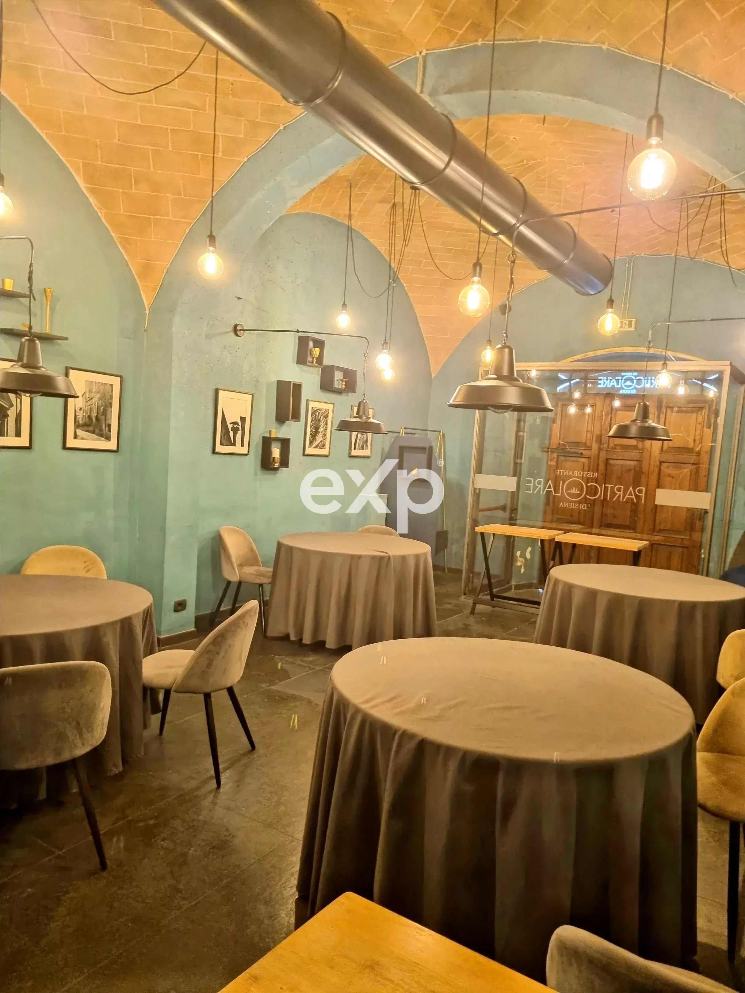 OPPORTUNITÀ UNICA A SIENA: COMPLESSO F&B IN STILE TOSCANO
