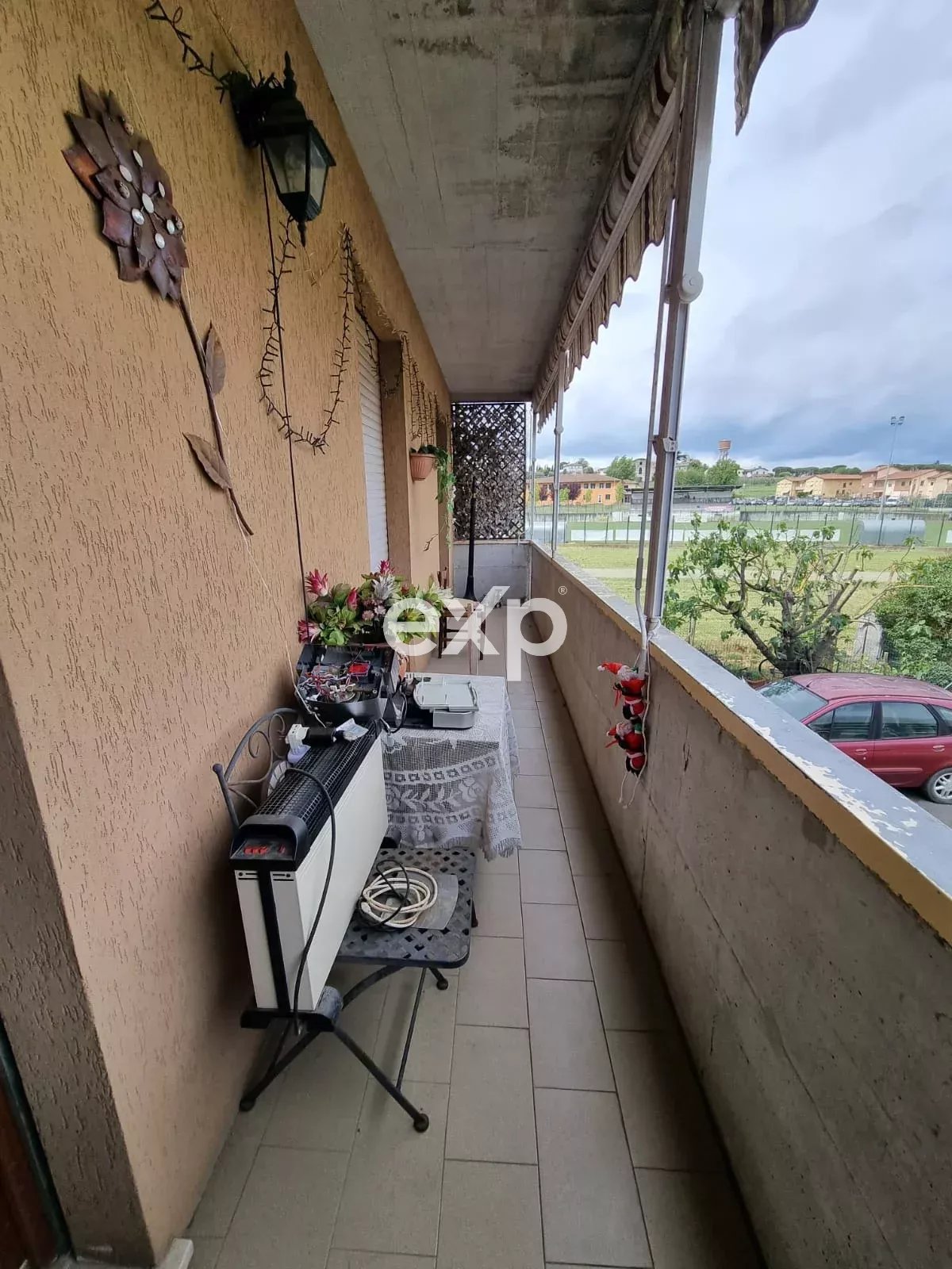 **In Vendita Ampio 6 Vani con Terrazze, Garage Doppio e Giardino Privato di 400 mq**
