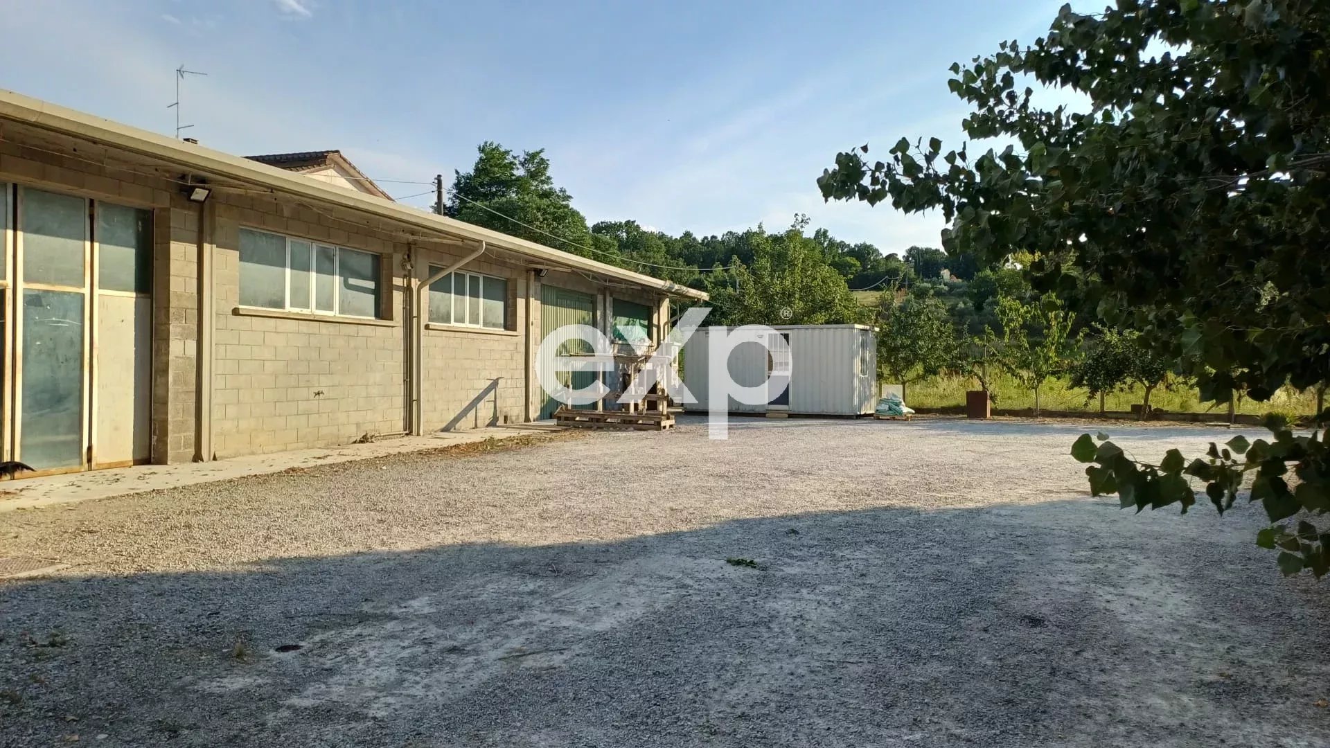 Magazzino / Capannone in affitto a Monte San Savino, Via delle Nebbiaie, 4, 52048 Monte San Savino, 211 m²