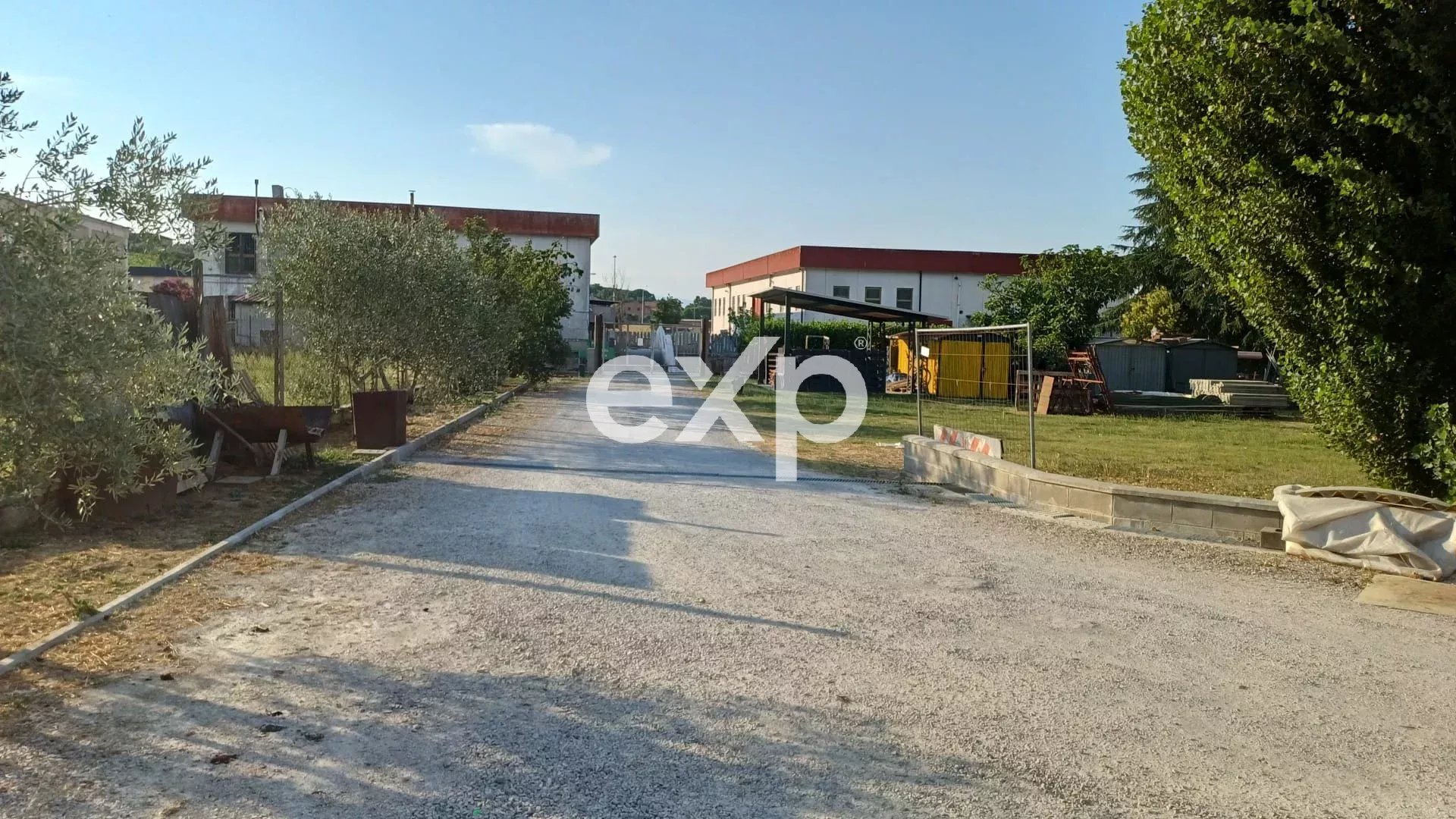 Magazzino / Capannone in affitto a Monte San Savino, Via delle Nebbiaie, 4, 52048 Monte San Savino, 211 m²