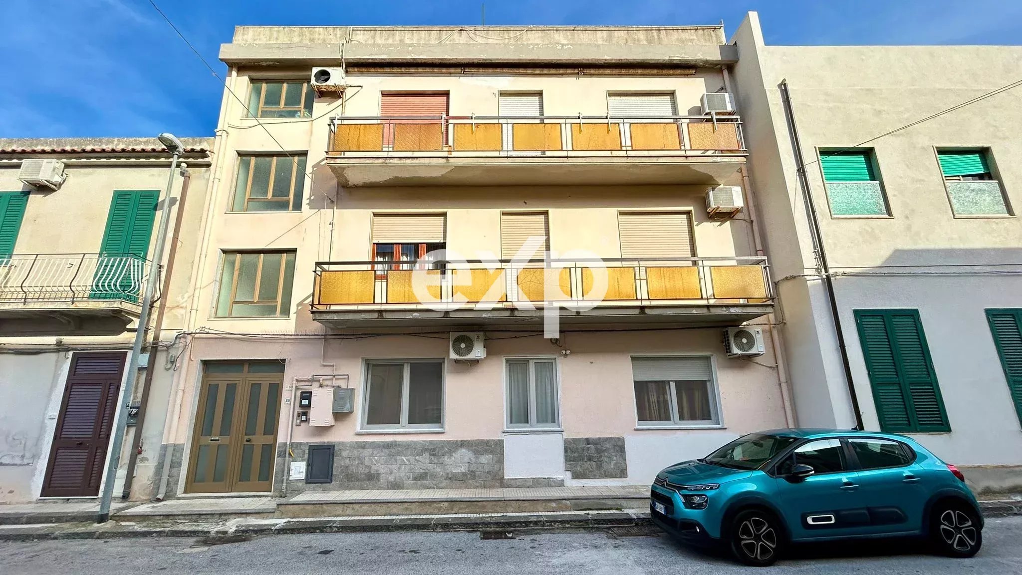 Ampio appartamento con 2 camere a Villafranca Tirrena
