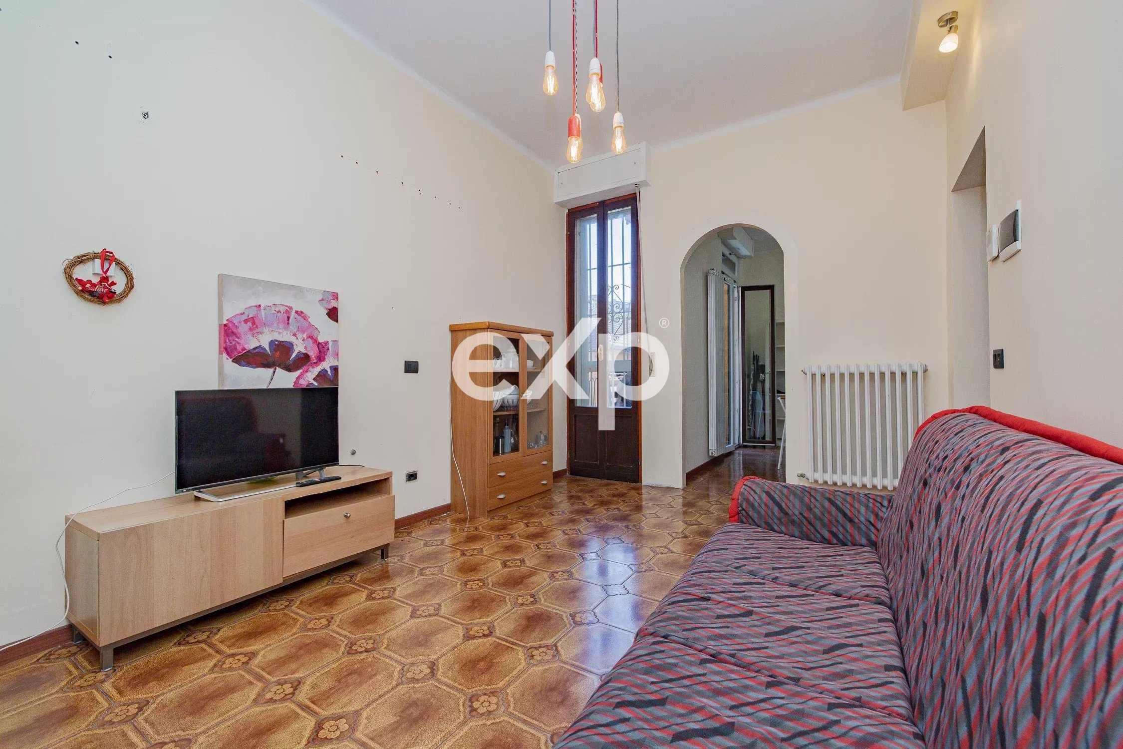DUE LOCALI DI 45 MQ RISTRUTTURATO