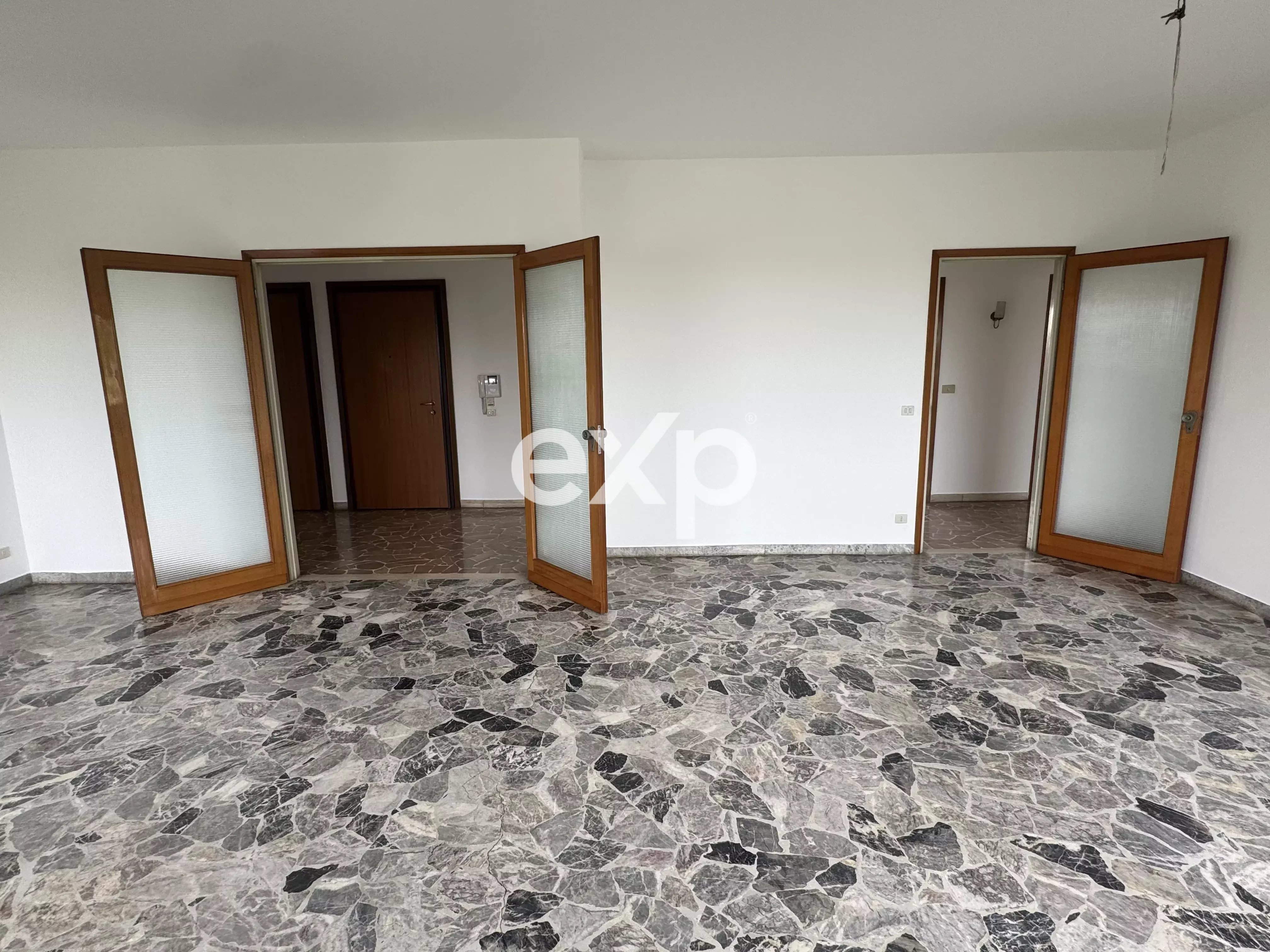 Ampio appartamento con 2 camere a Mestre, Venezia
