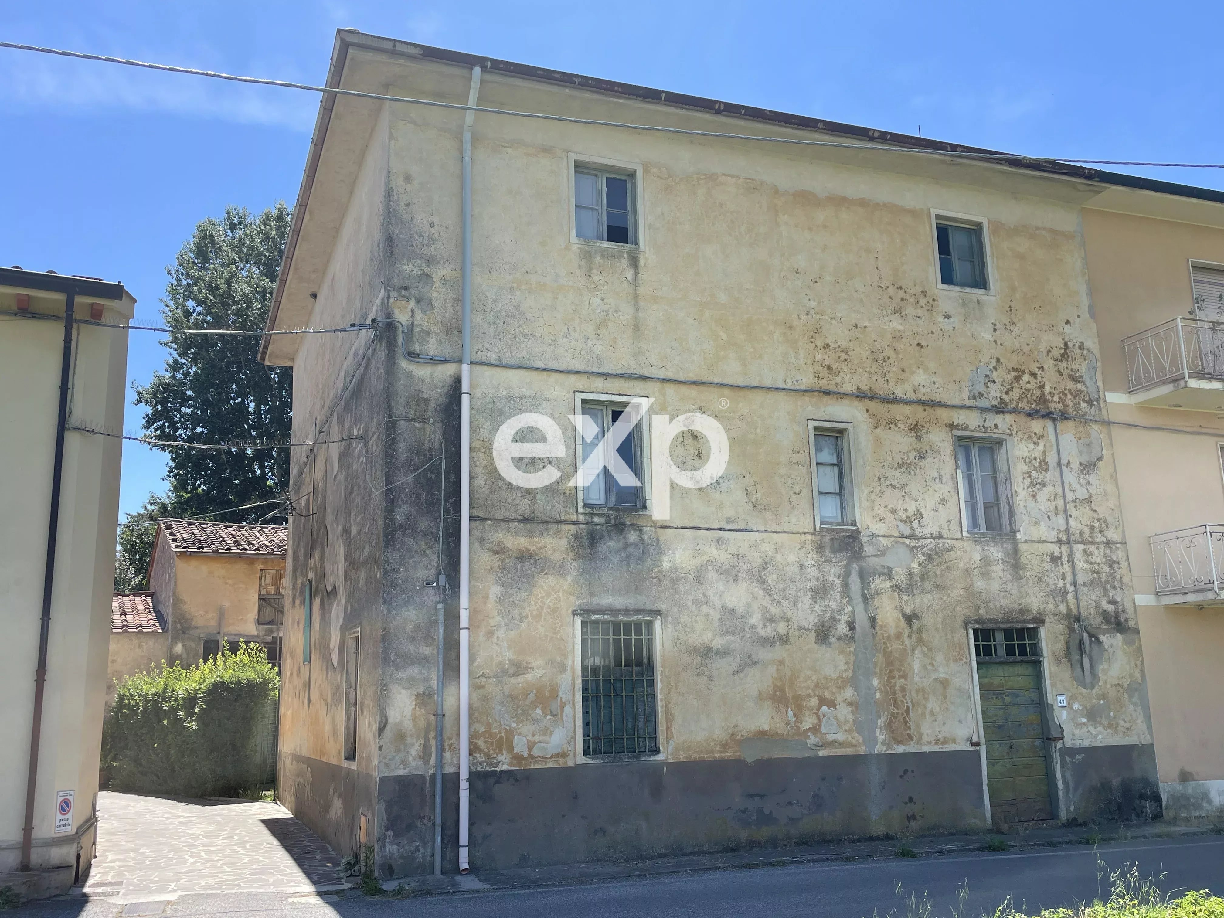 Casa in vendita a San Giuliano Terme, Via Enrico Fermi, 56017 San Giuliano Terme, 250 m²