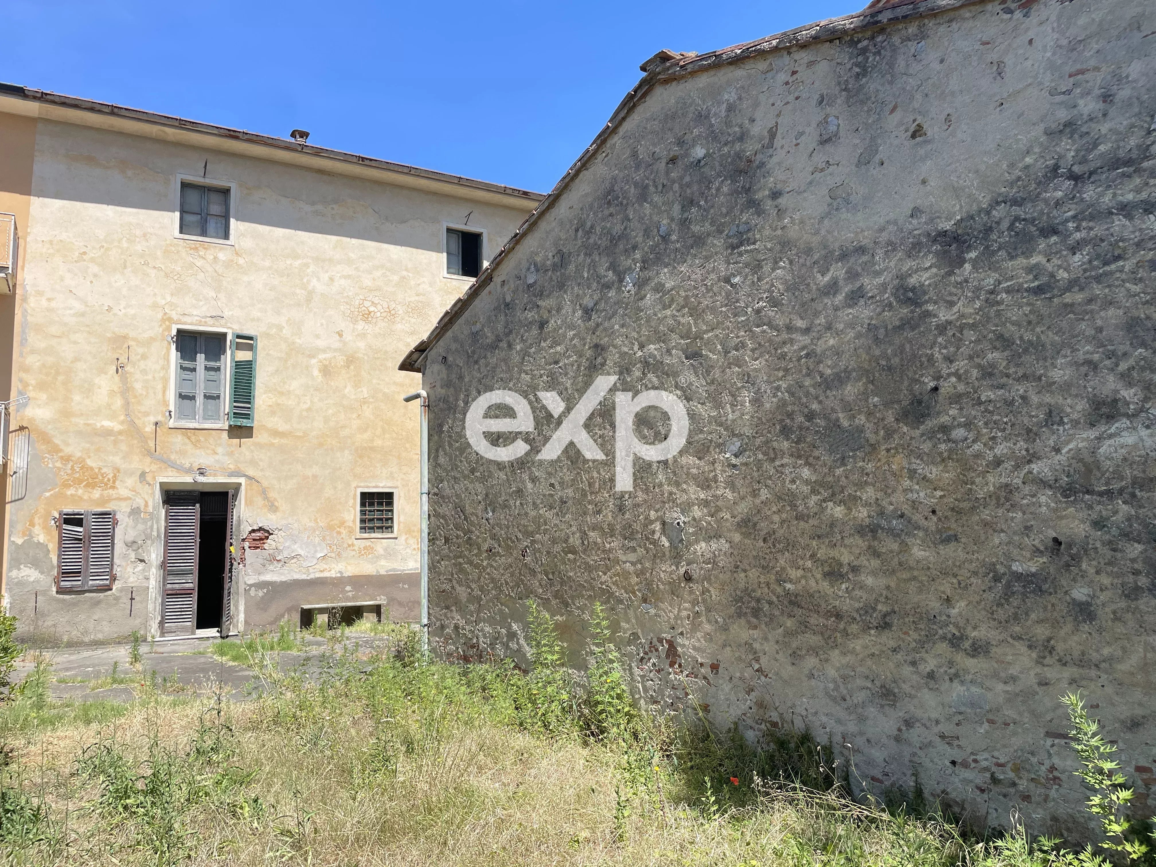 Casa in vendita a San Giuliano Terme, Via Enrico Fermi, 56017 San Giuliano Terme, 250 m²