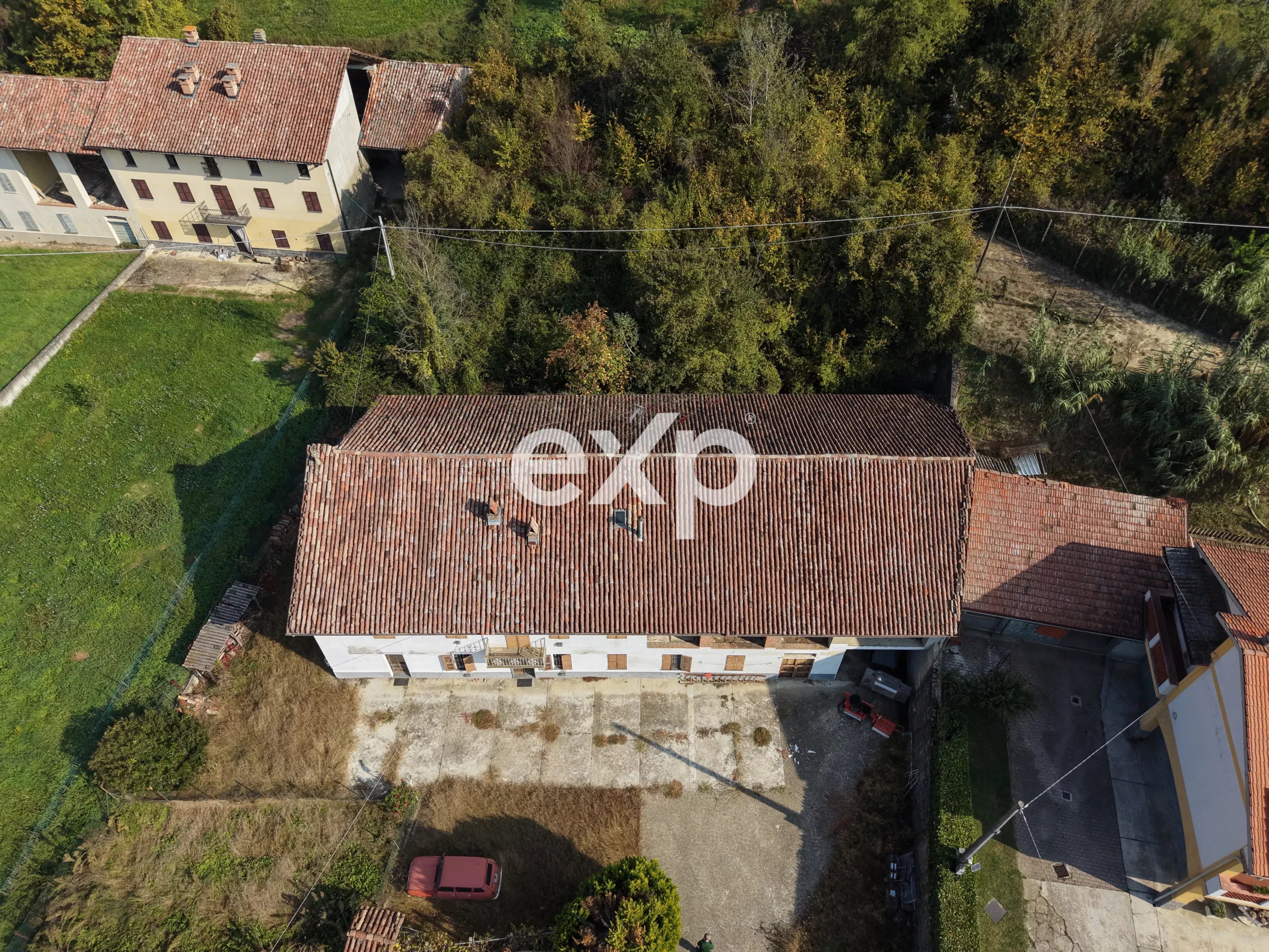 Cascina nel Monferrato Astigiano