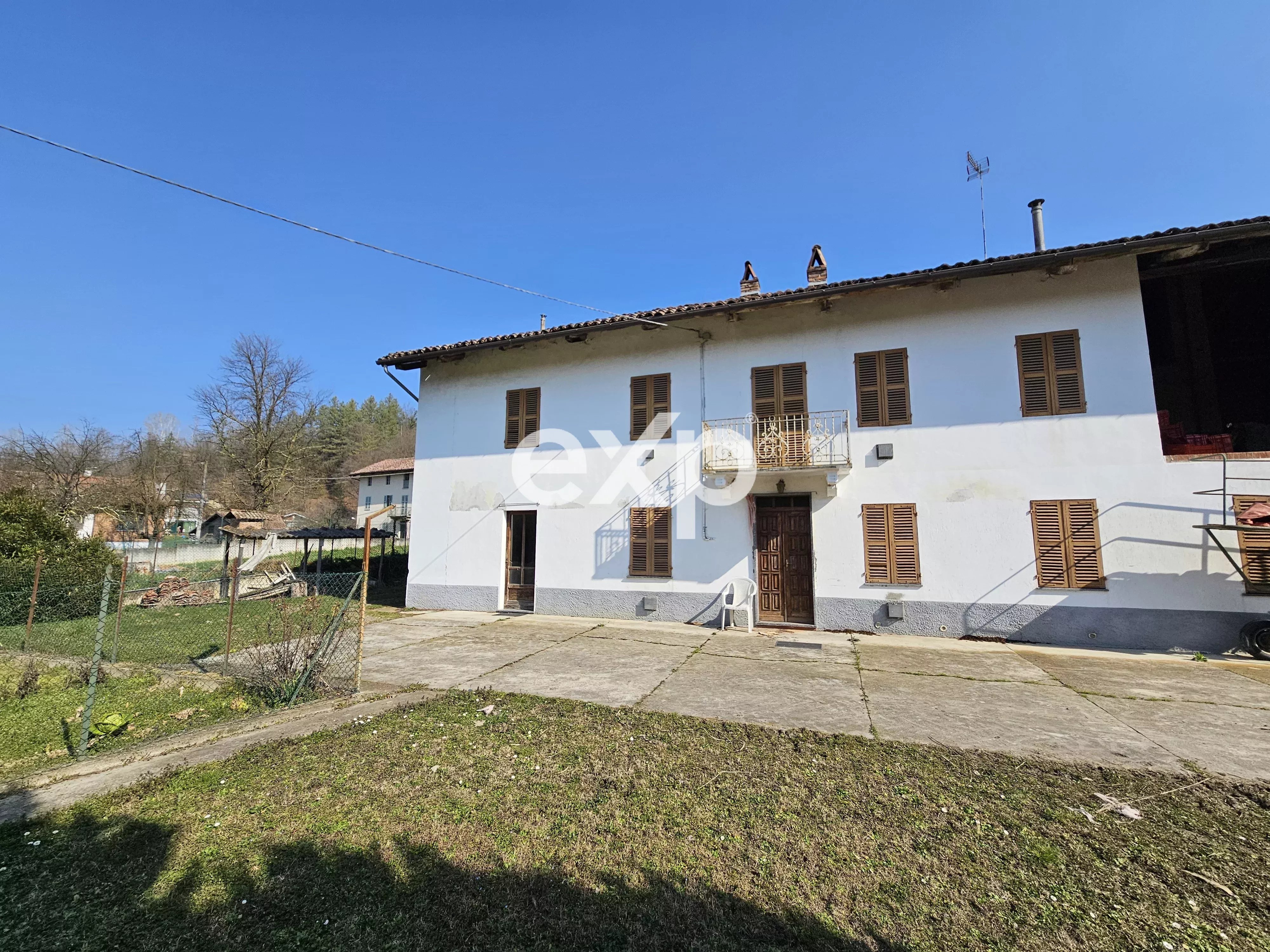 Cascina nel Monferrato Astigiano