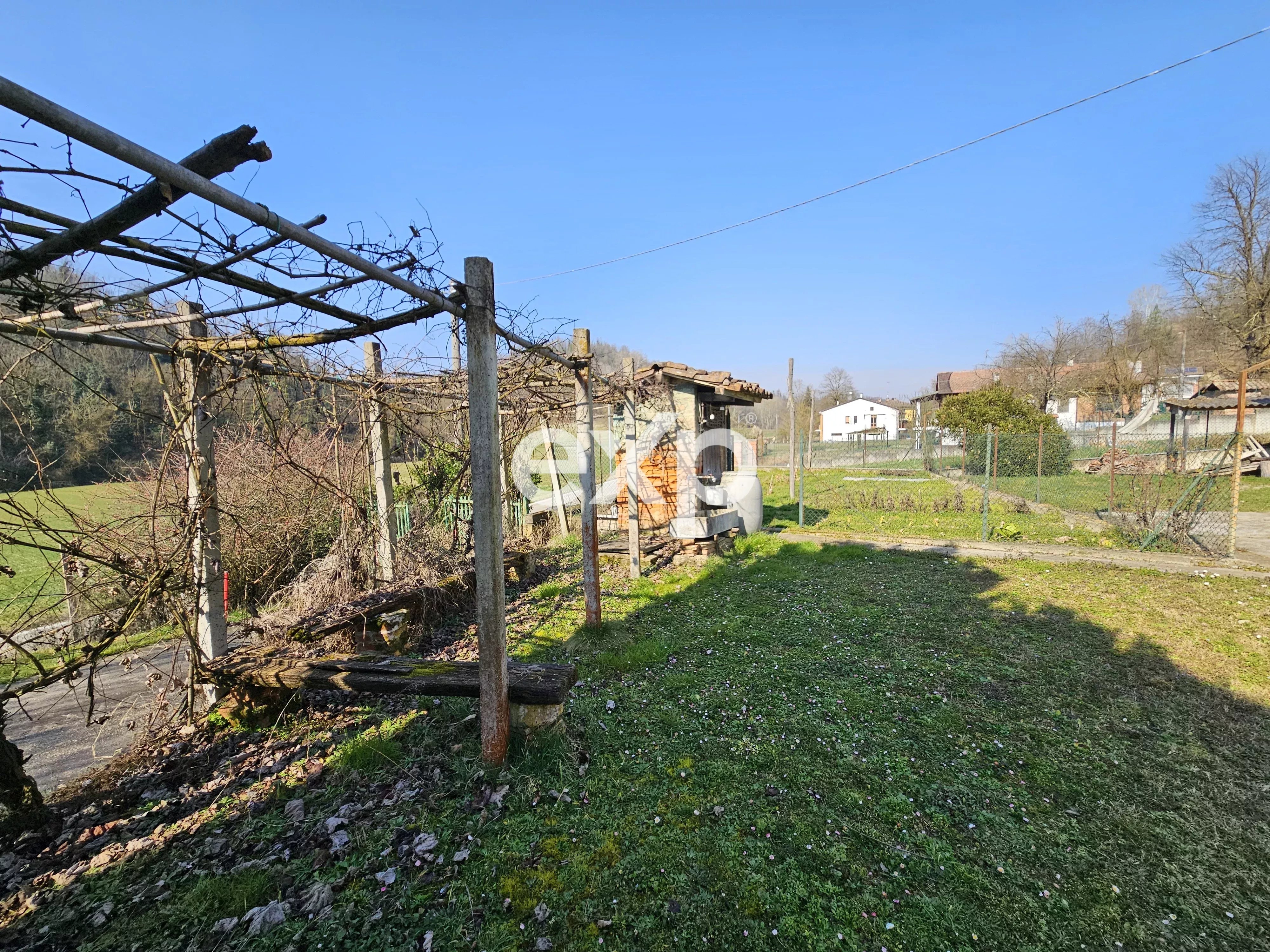 Cascina nel Monferrato Astigiano