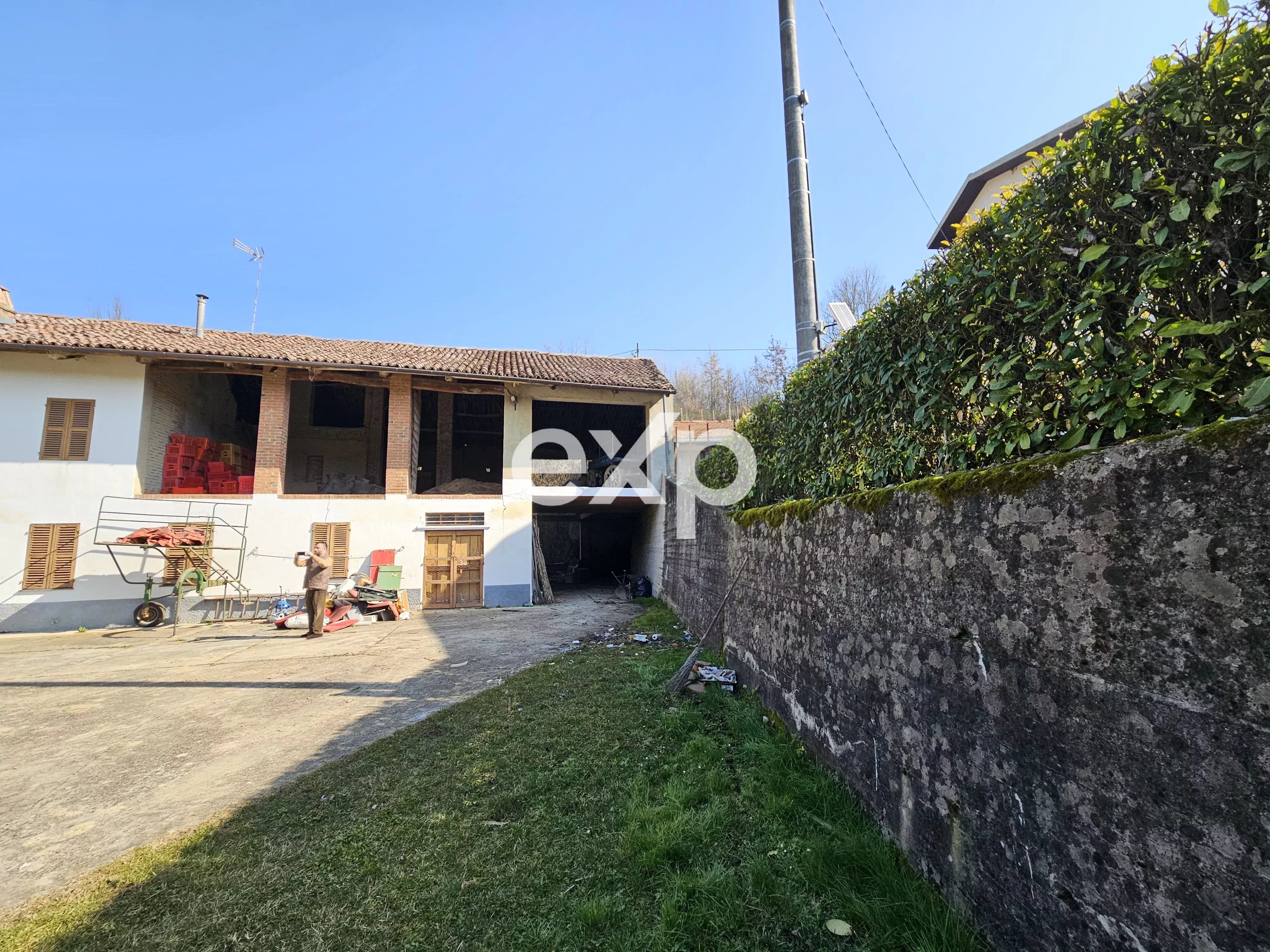 Cascina nel Monferrato Astigiano