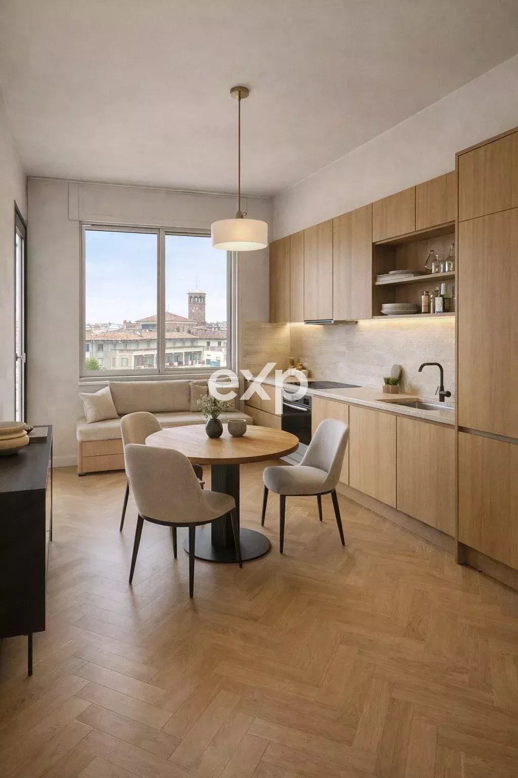 Appartamento da ristrutturare in vendita a Mestre centro, quarto piano con ascensore
