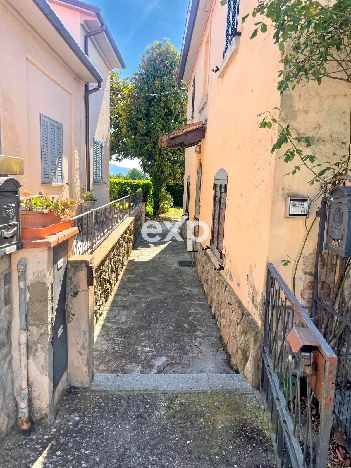 Casa in vendita a Monte San Savino, Via di Montagnano, 61, 52048 Monte San Savino, 78 m²
