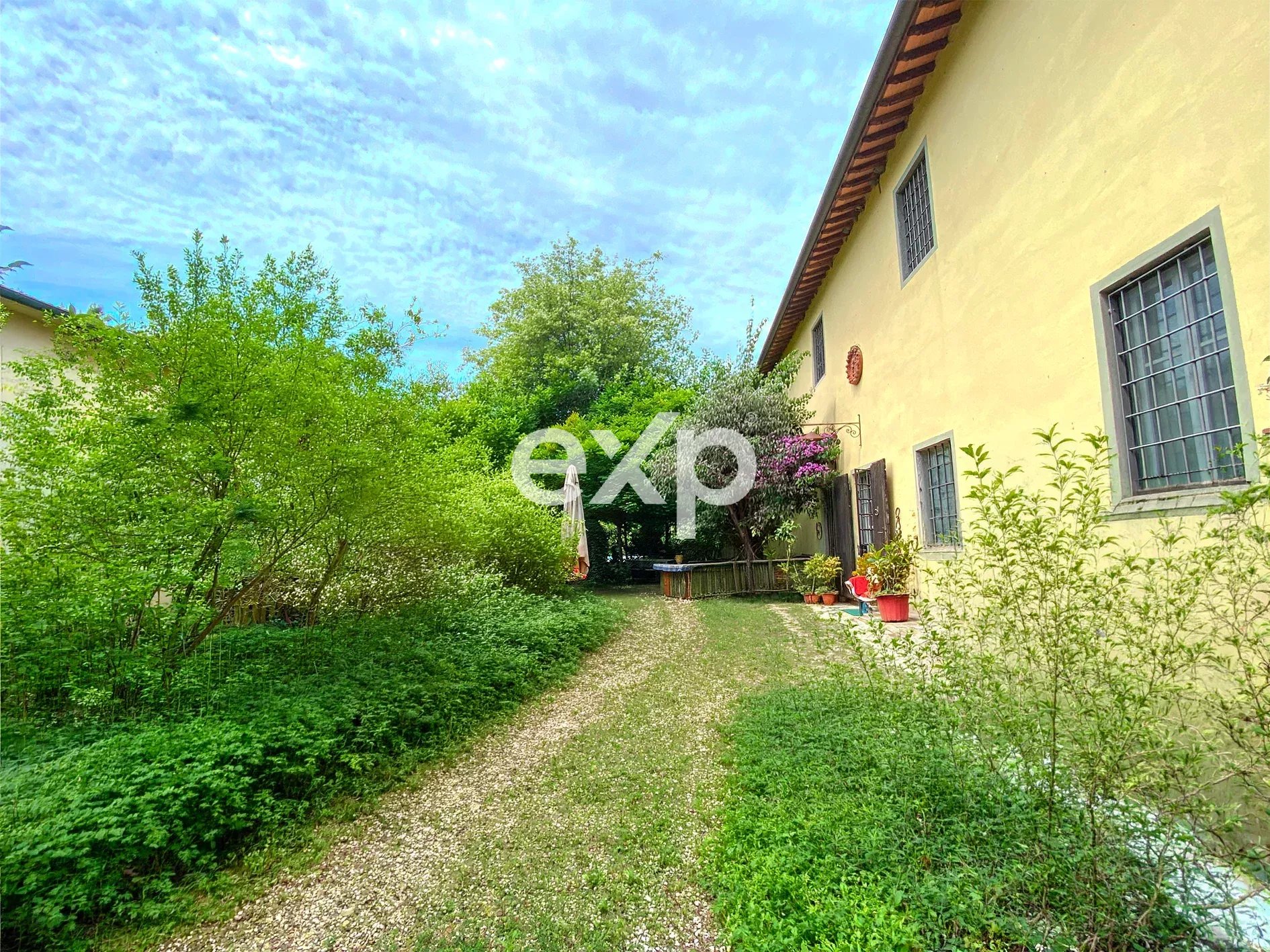 Casa in vendita a Vecchiano, 280 m²