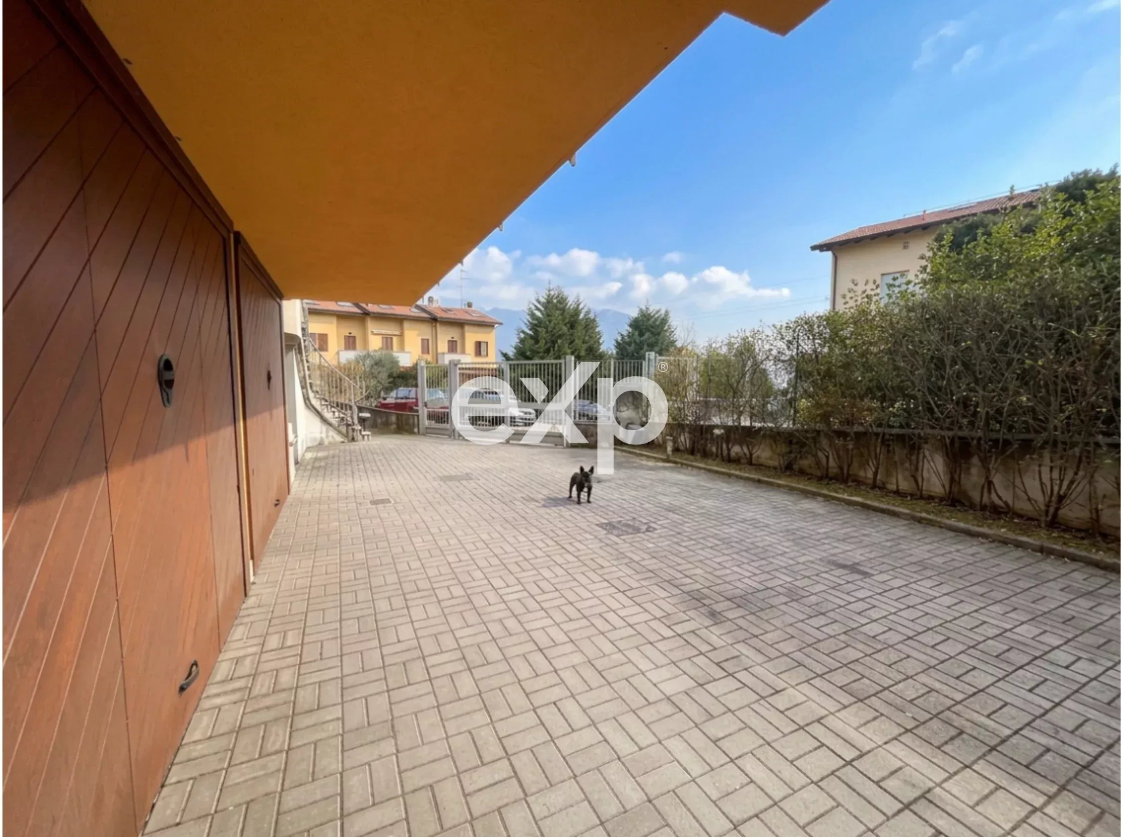 Casa in vendita a Galbiate, 328 m²