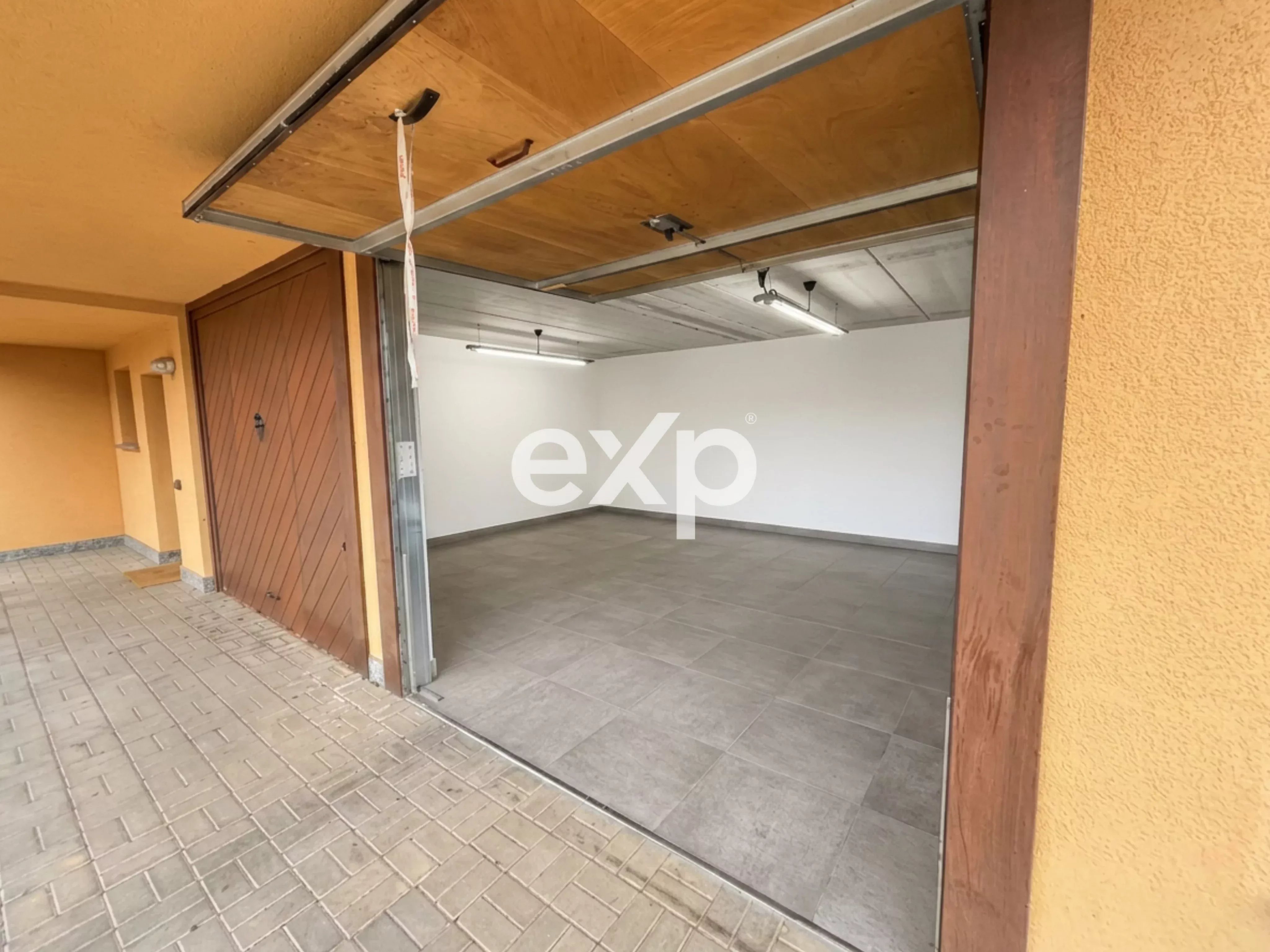 Casa in vendita a Galbiate, 328 m²
