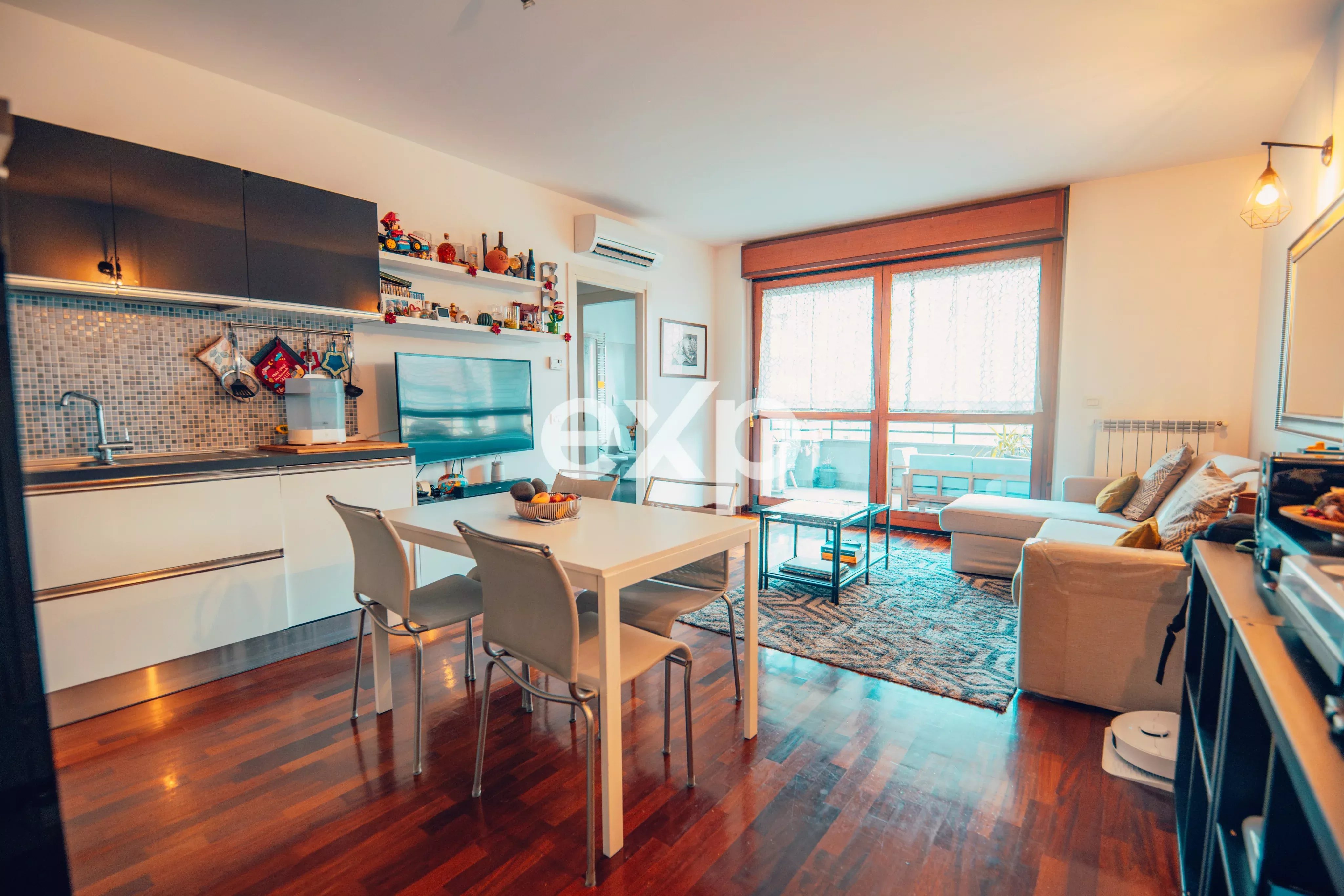 Bilocale con terrazzo