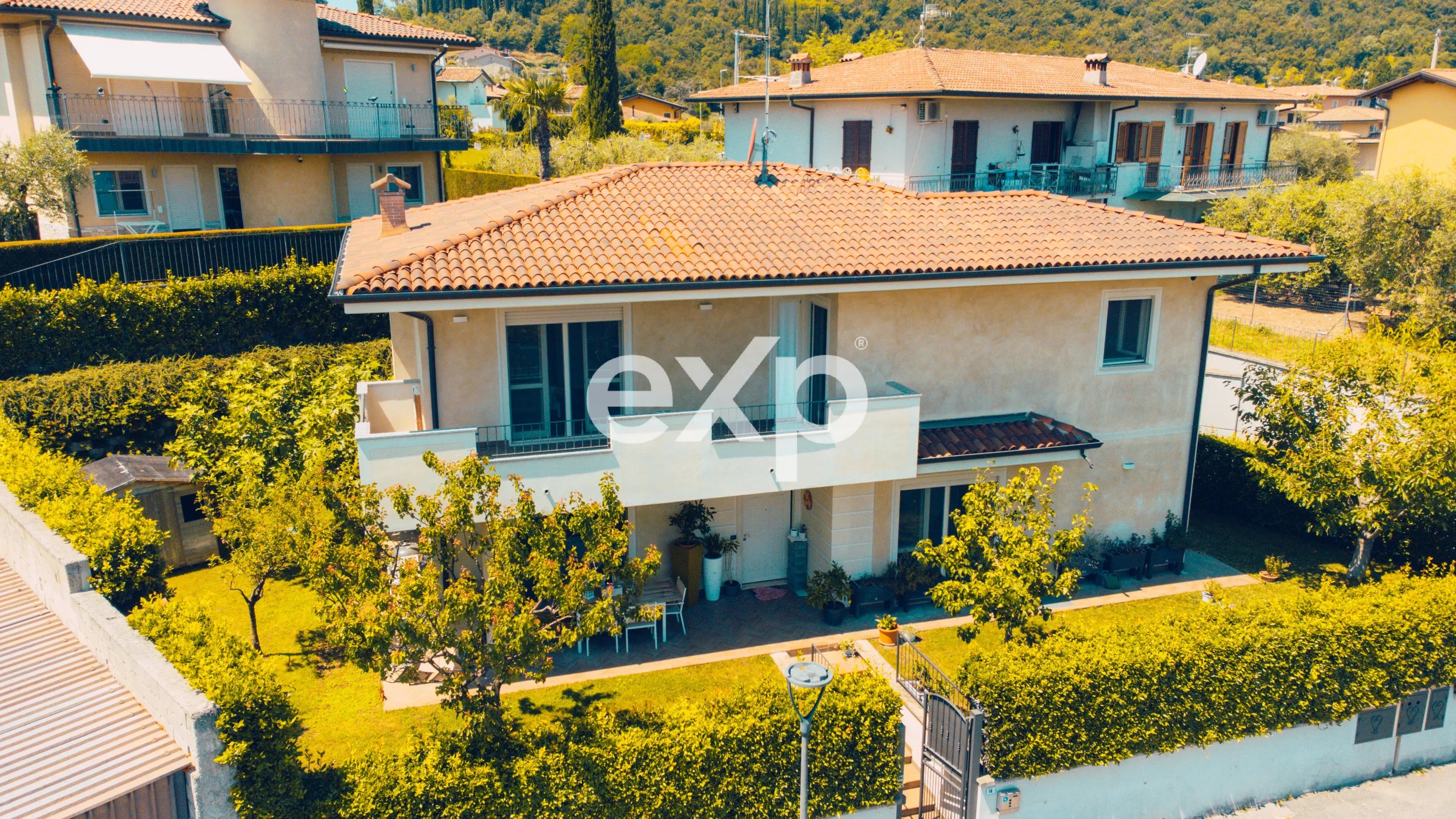 Casa in vendita a Polpenazze del Garda, Via Serello, 14, 25080 Polpenazze del Garda, 290 m²
