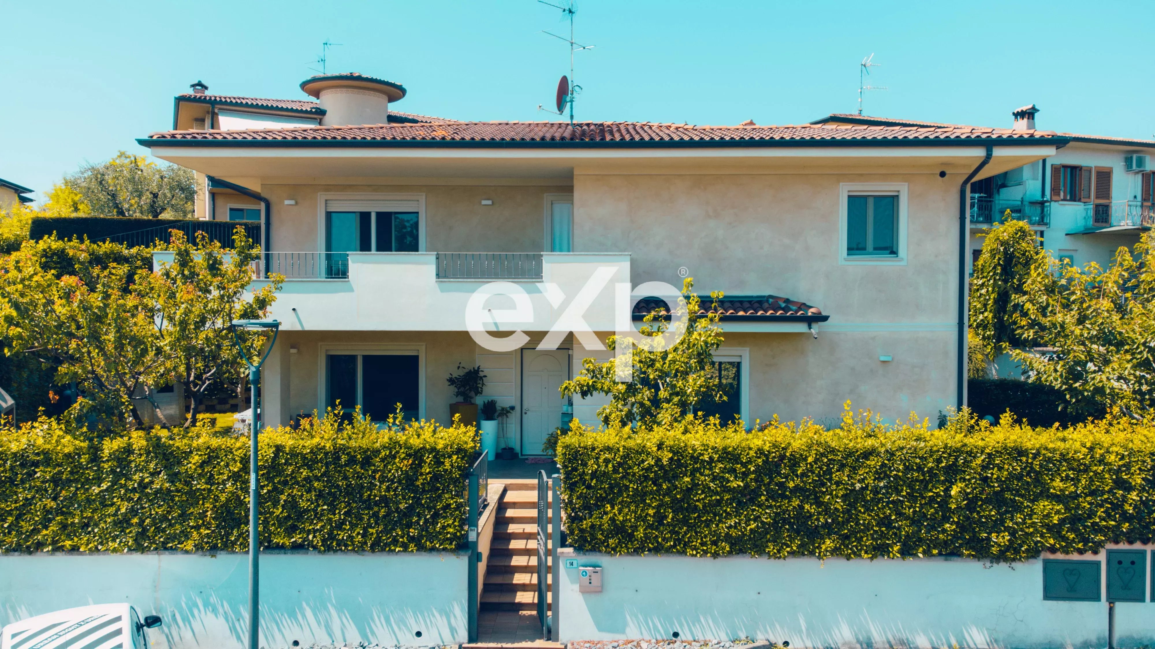 Villa indipendente con giardino a Polpenazze del Garda