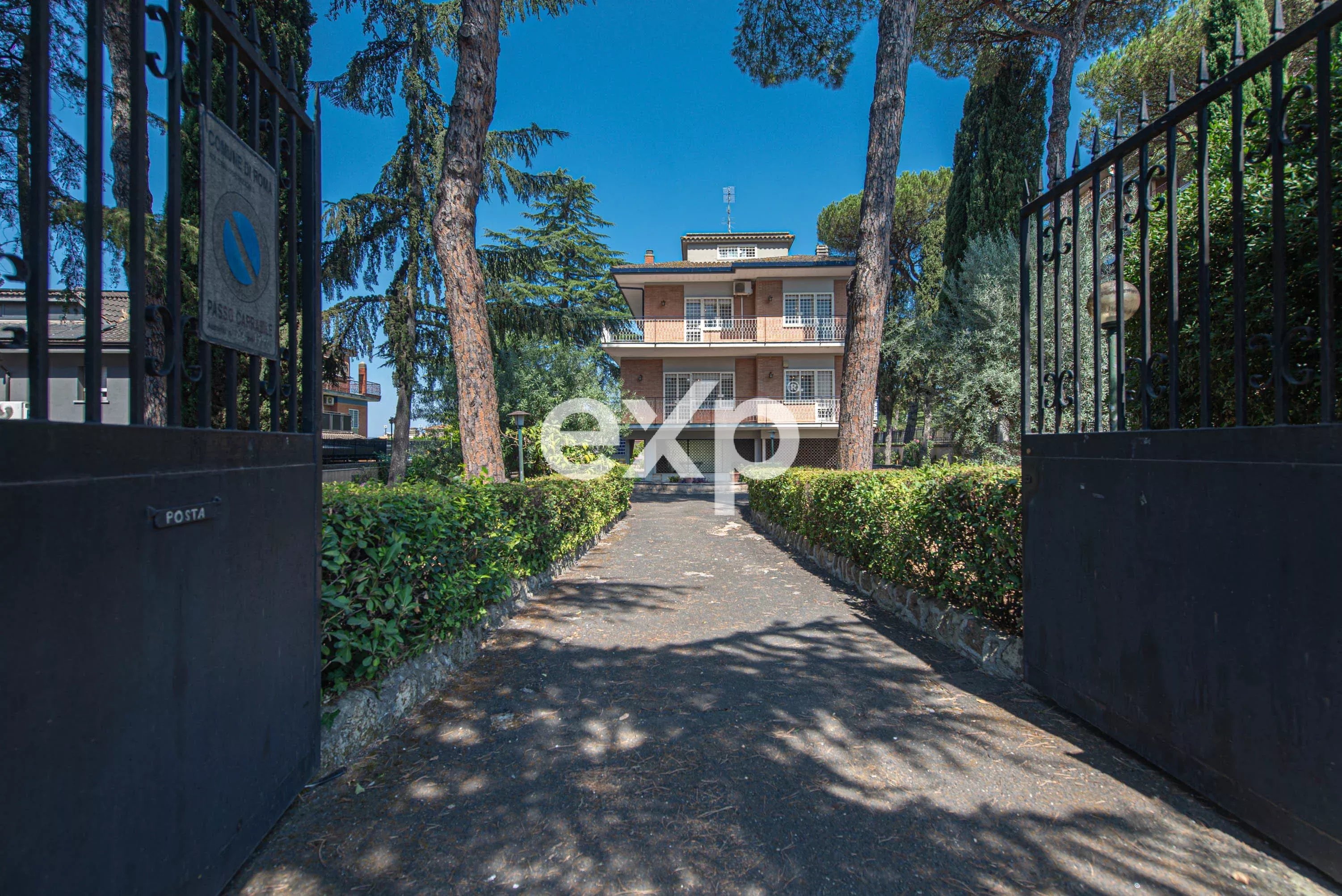 Roma Ottavia - Villa singola su lotto esclusivo di 2.075 mq