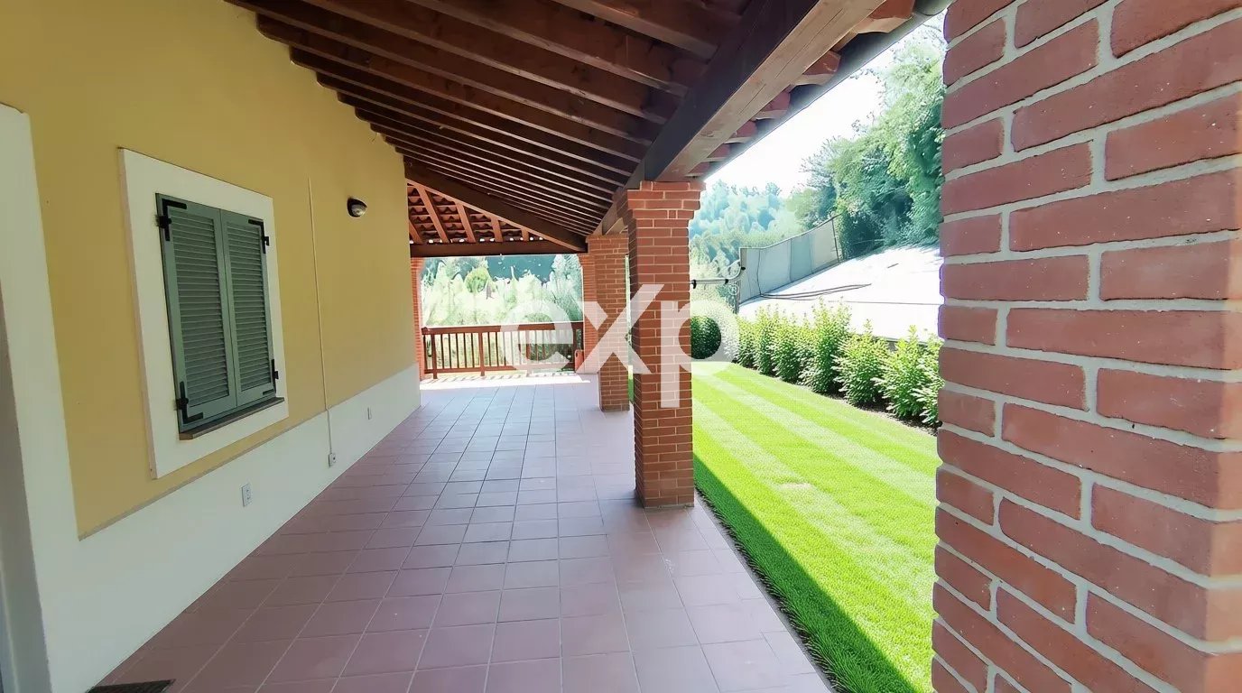 Casa in vendita a Asti, 205 m²