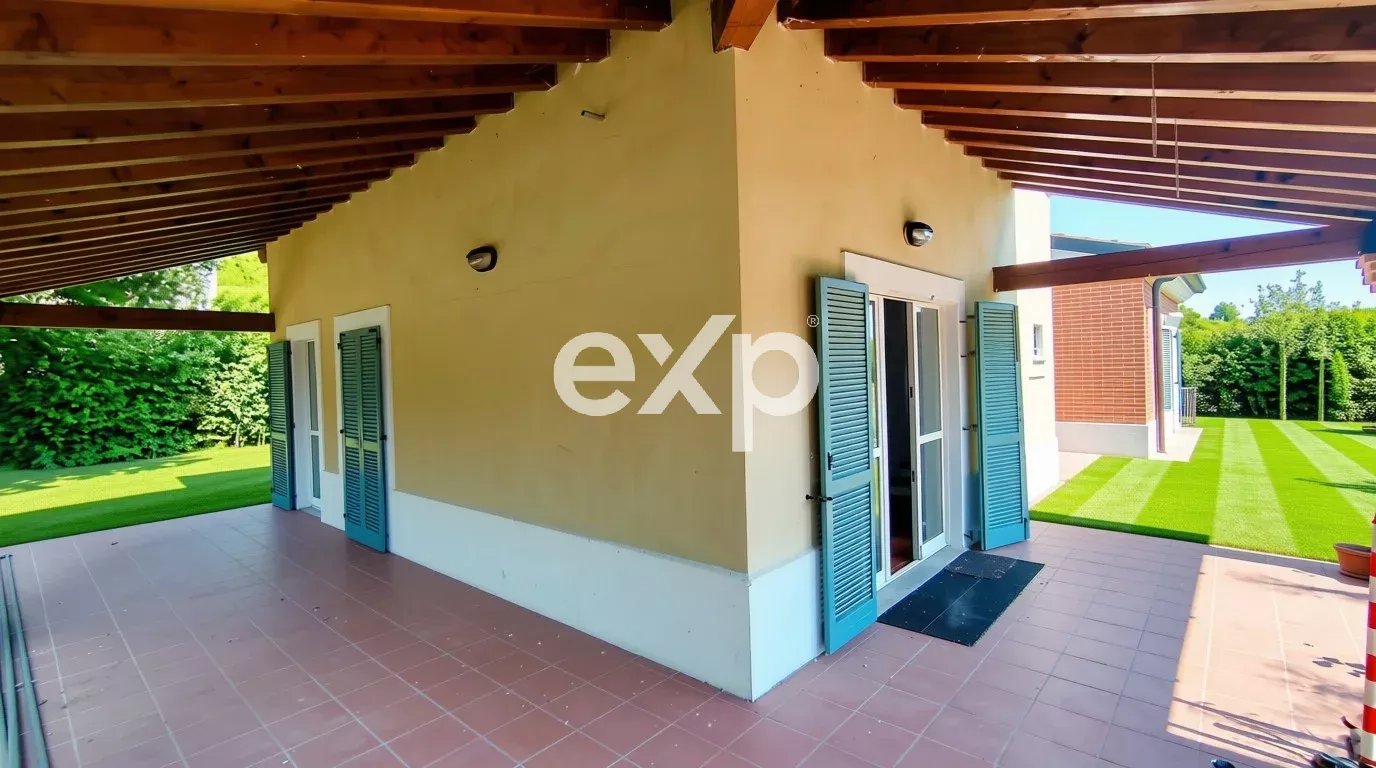 Casa in vendita a Asti, 205 m²