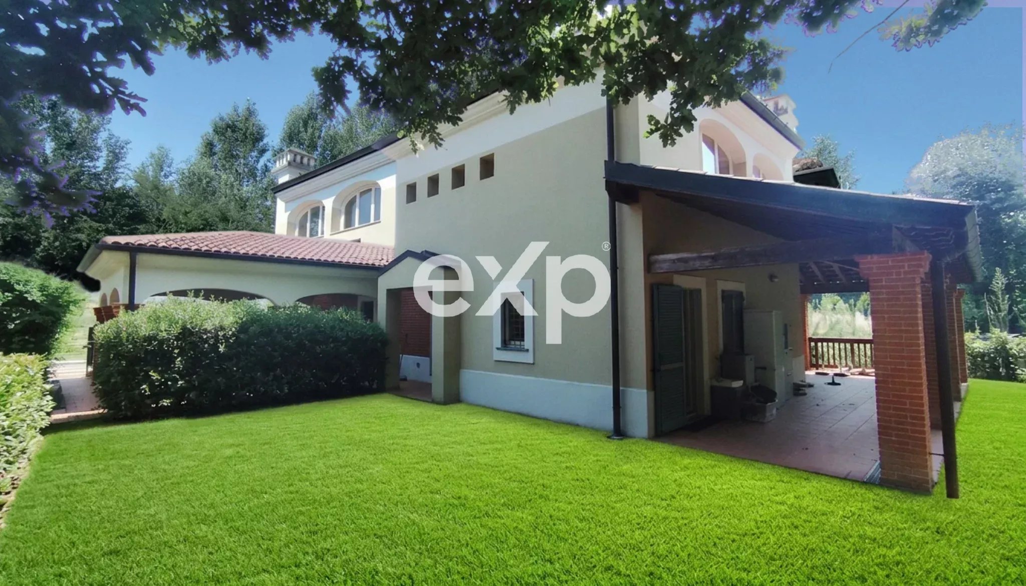 Casa in vendita a Asti, 205 m²