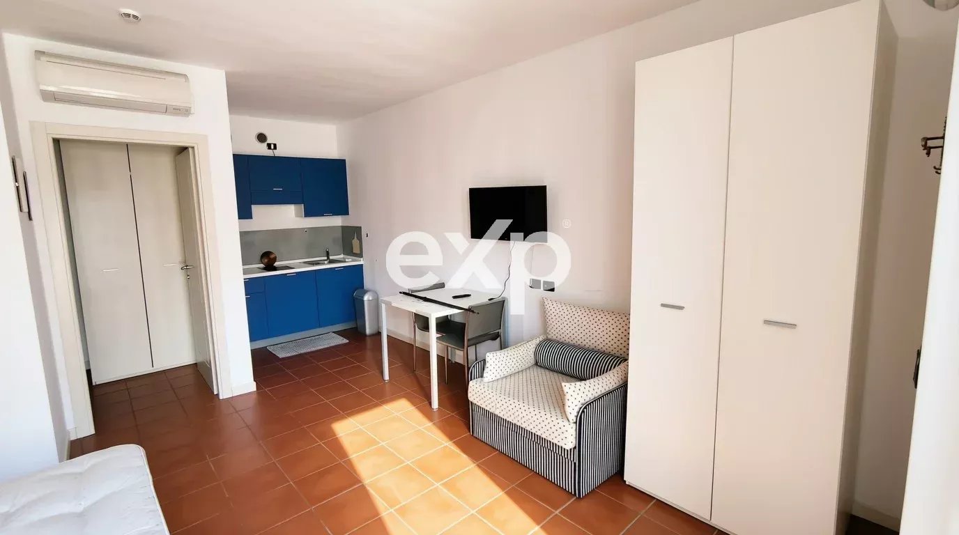 Appartamento in vendita a Asti, Località Mombarone, 160, 14100 Asti, 31 m²