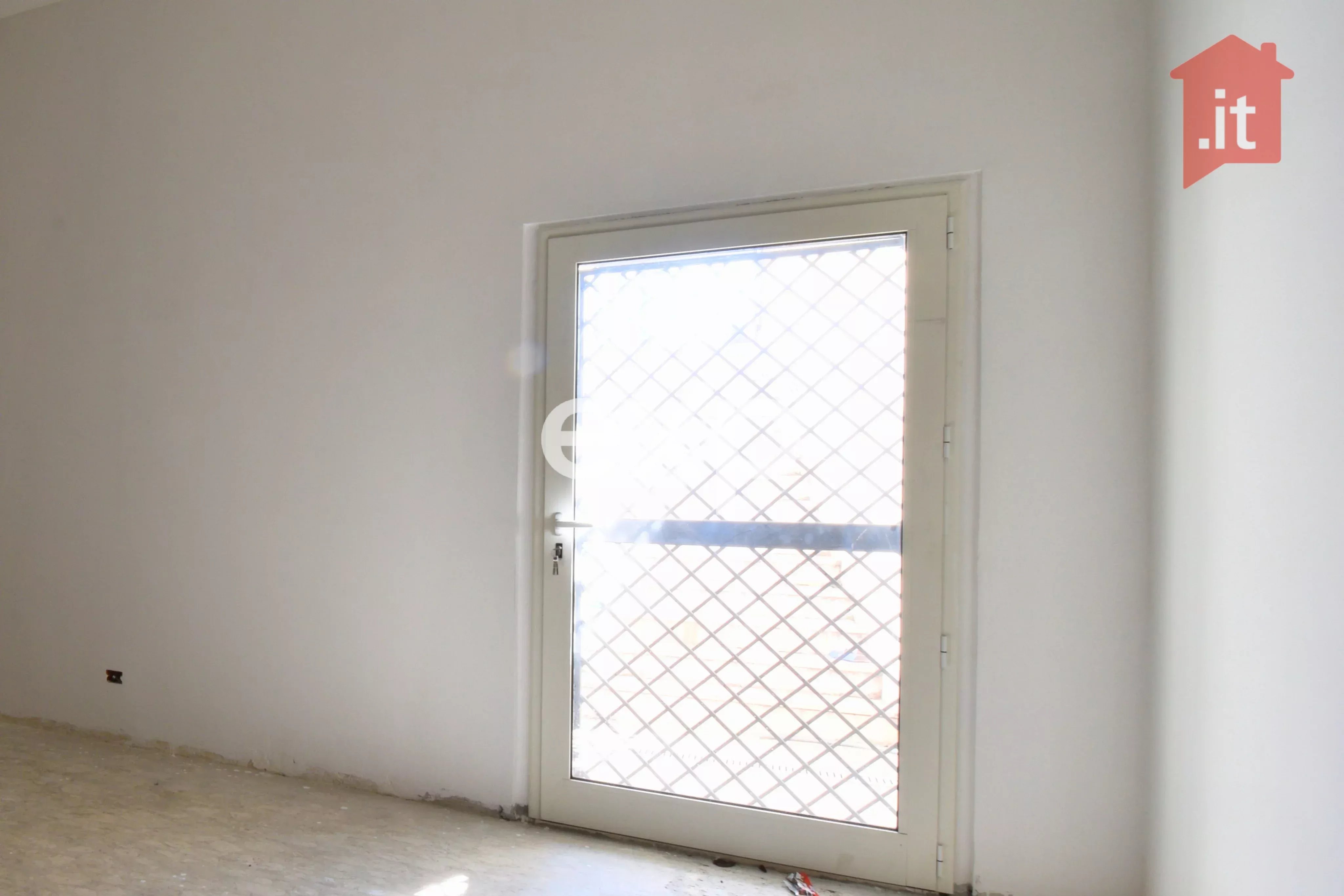 Magazzino / Capannone in vendita a Vasto, Via Platone, 66054 Vasto, 188 m²
