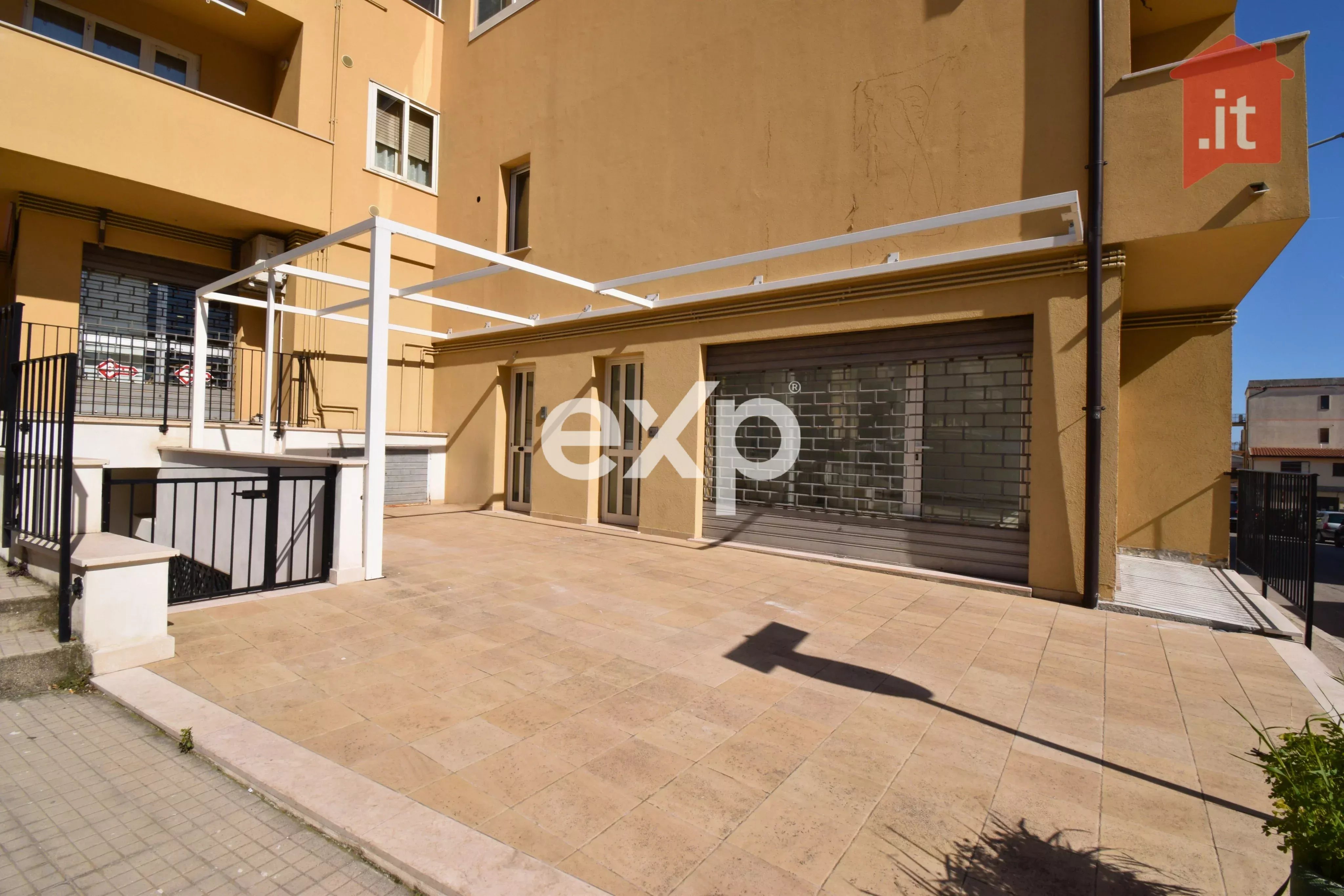 Magazzino / Capannone in vendita a Vasto, Via Platone, 66054 Vasto, 188 m²