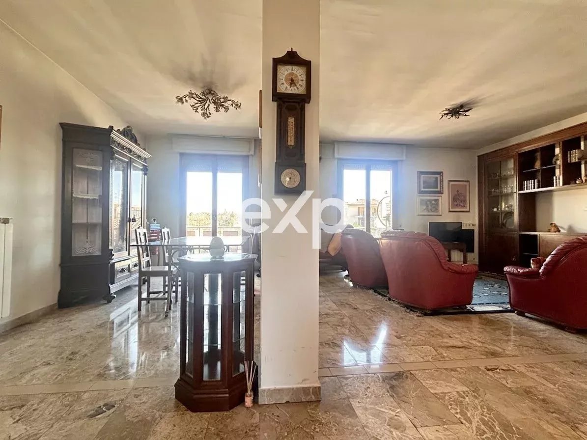 Appartamento in vendita a Prato, Via del Cittadino, 12, 59100 Prato, 170 m²