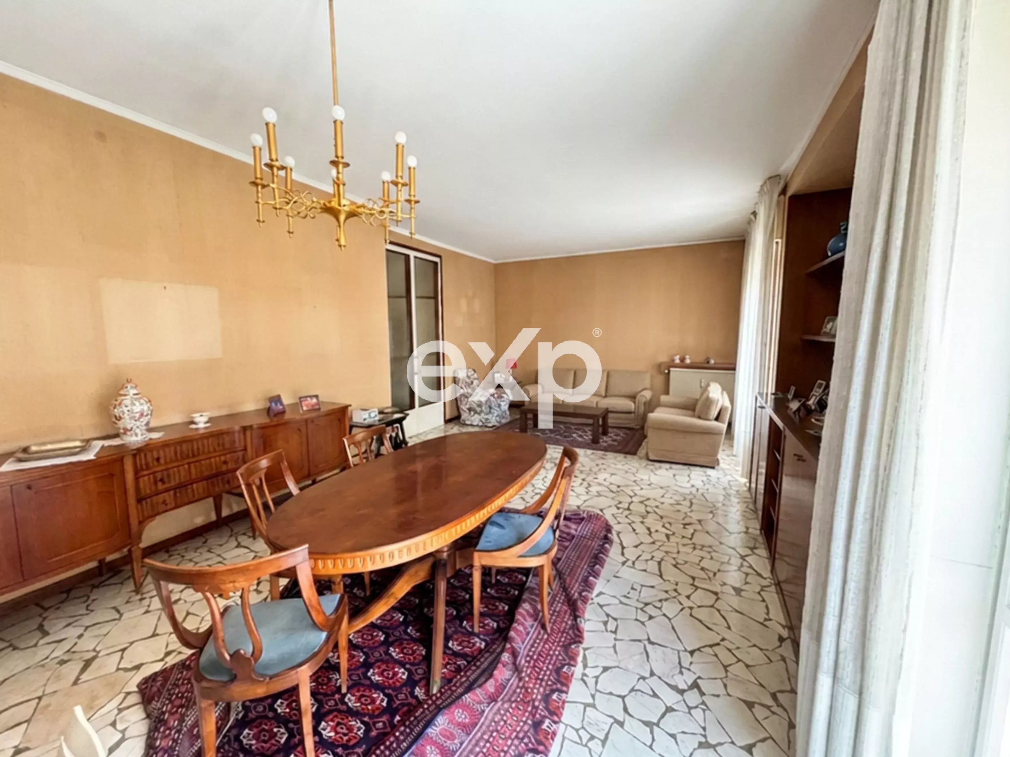 Appartamento in vendita a Lecco, 140 m²