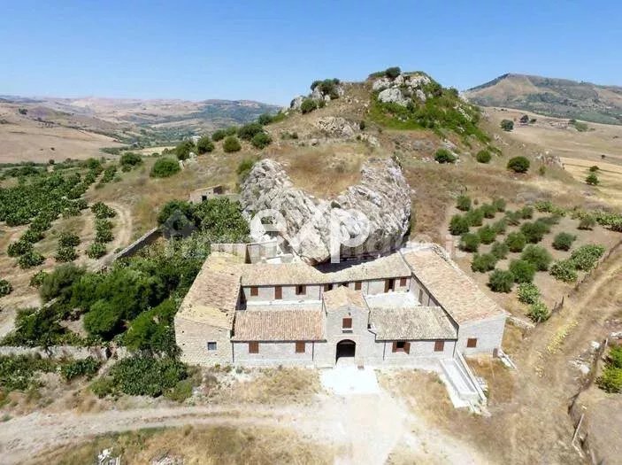 Casa for sale in Roccapalumba, 560 m²