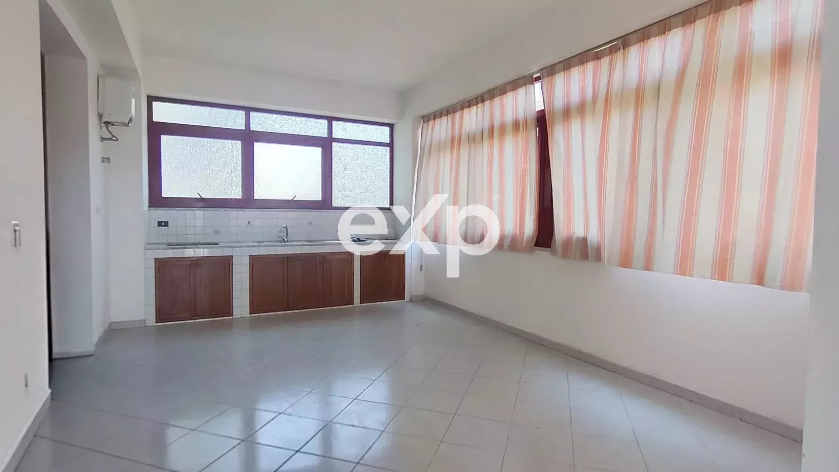Appartamento in vendita a Reggio Calabria, Via Francesco Petrarca, 32, 89100 Reggio Calabria, 185 m²