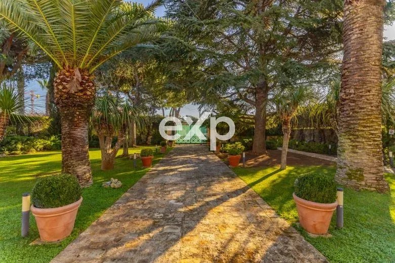 House for sale in Molfetta, Via Paolo Borsellino, 1, 70056 Molfetta, 439 m²