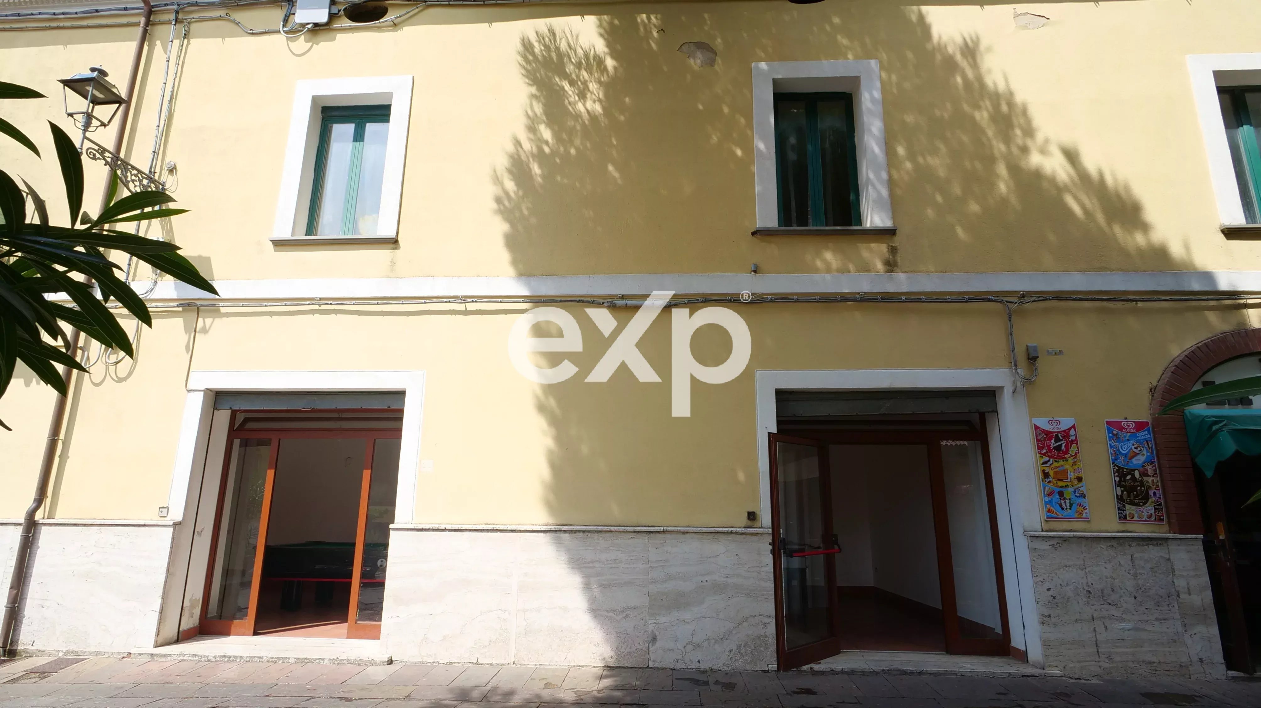 Negozio / Locale commerciale in vendita a Torchiara, Piazza A. Torre, 84076 Torchiara, 70 m²