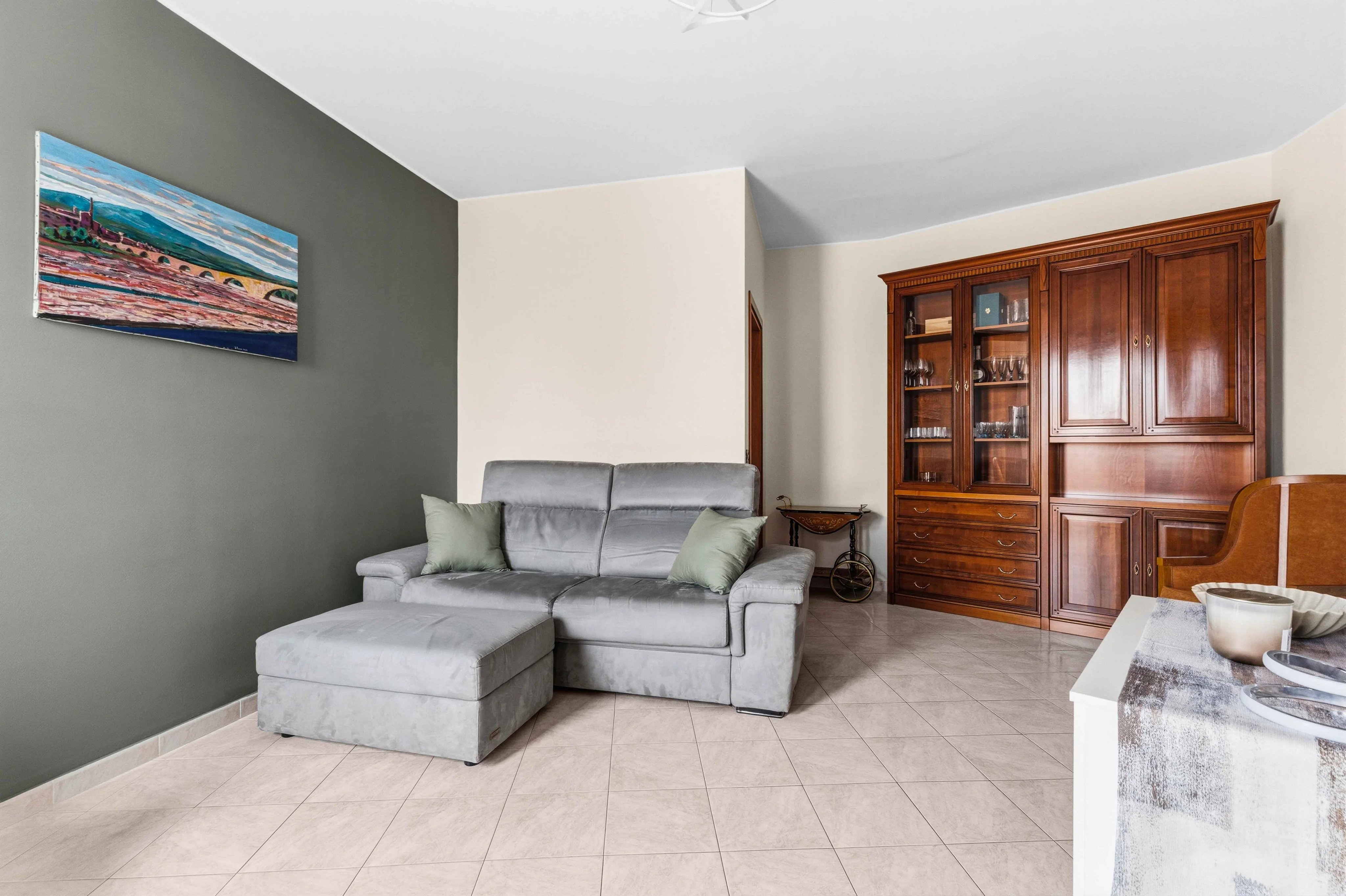 Appartamento in vendita a Milano, Piazzale Fratelli Zavattari, 4, 20149 Milano, 69 m²