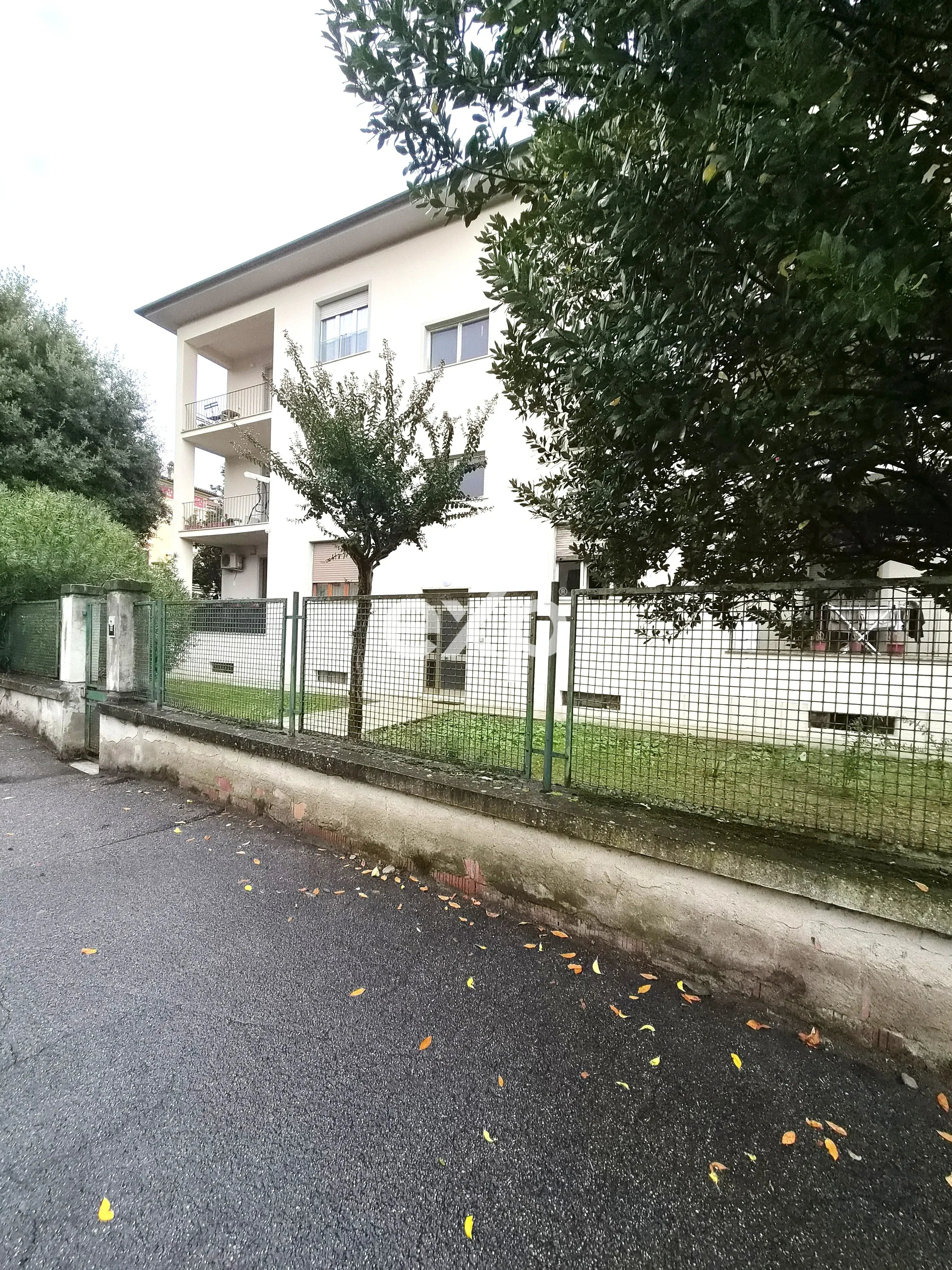 Ampio appartamento con garage a Saione, Arezzo