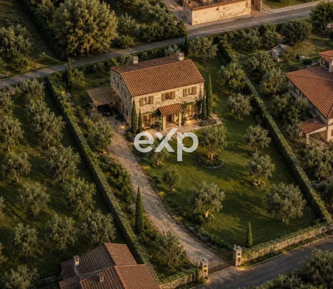Castelfranco Piandiscò – Terreno Edificabile 850 mq vicino alla Tenuta di Sting