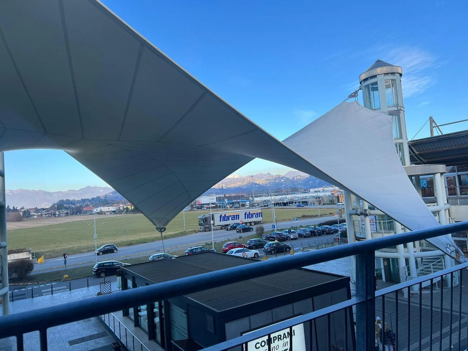 Ufficio in vendita a Curno, 262 m²