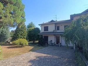 Casa in vendita a Almè, 170 m²