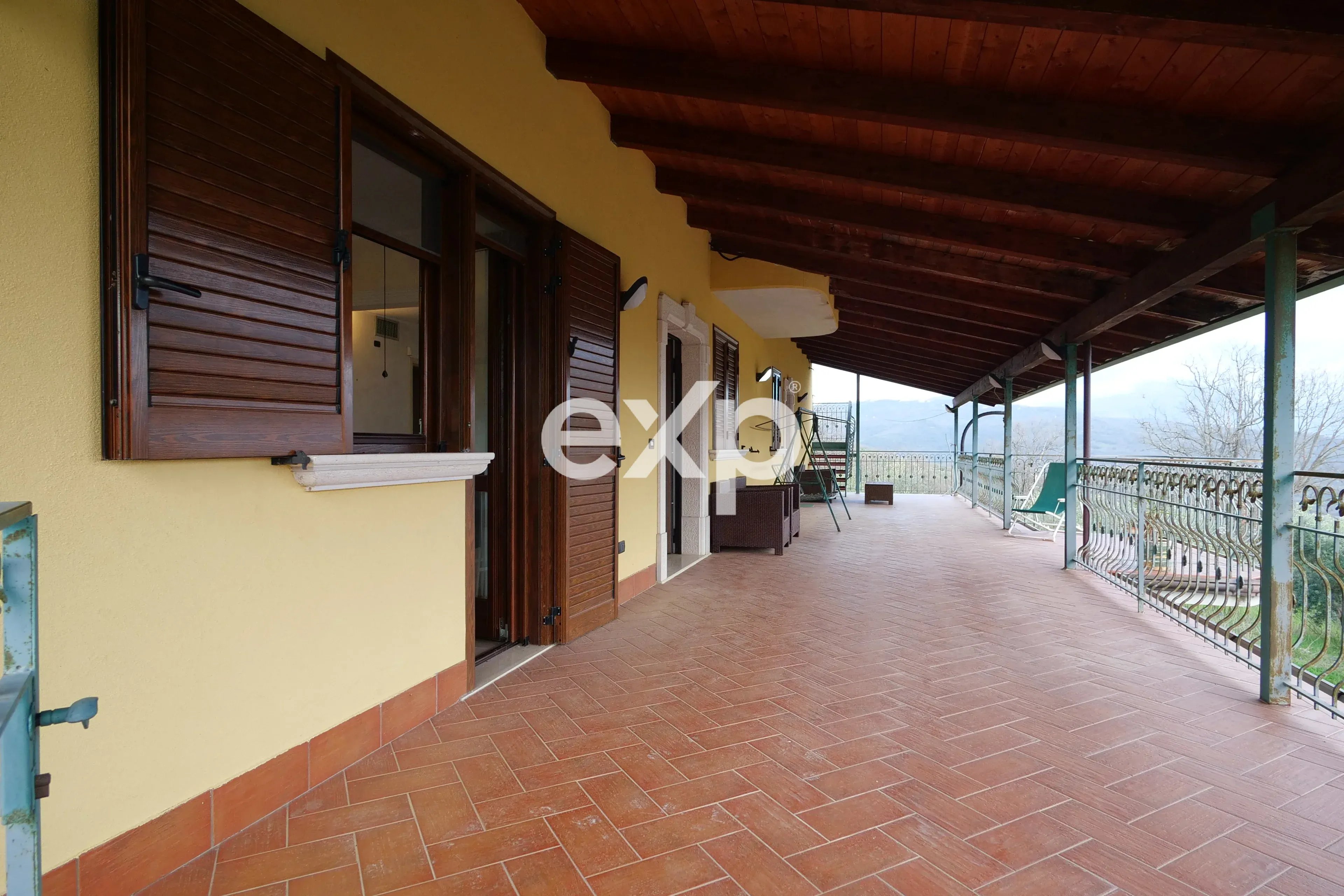 Casa in vendita a Salvitelle, 330 m²
