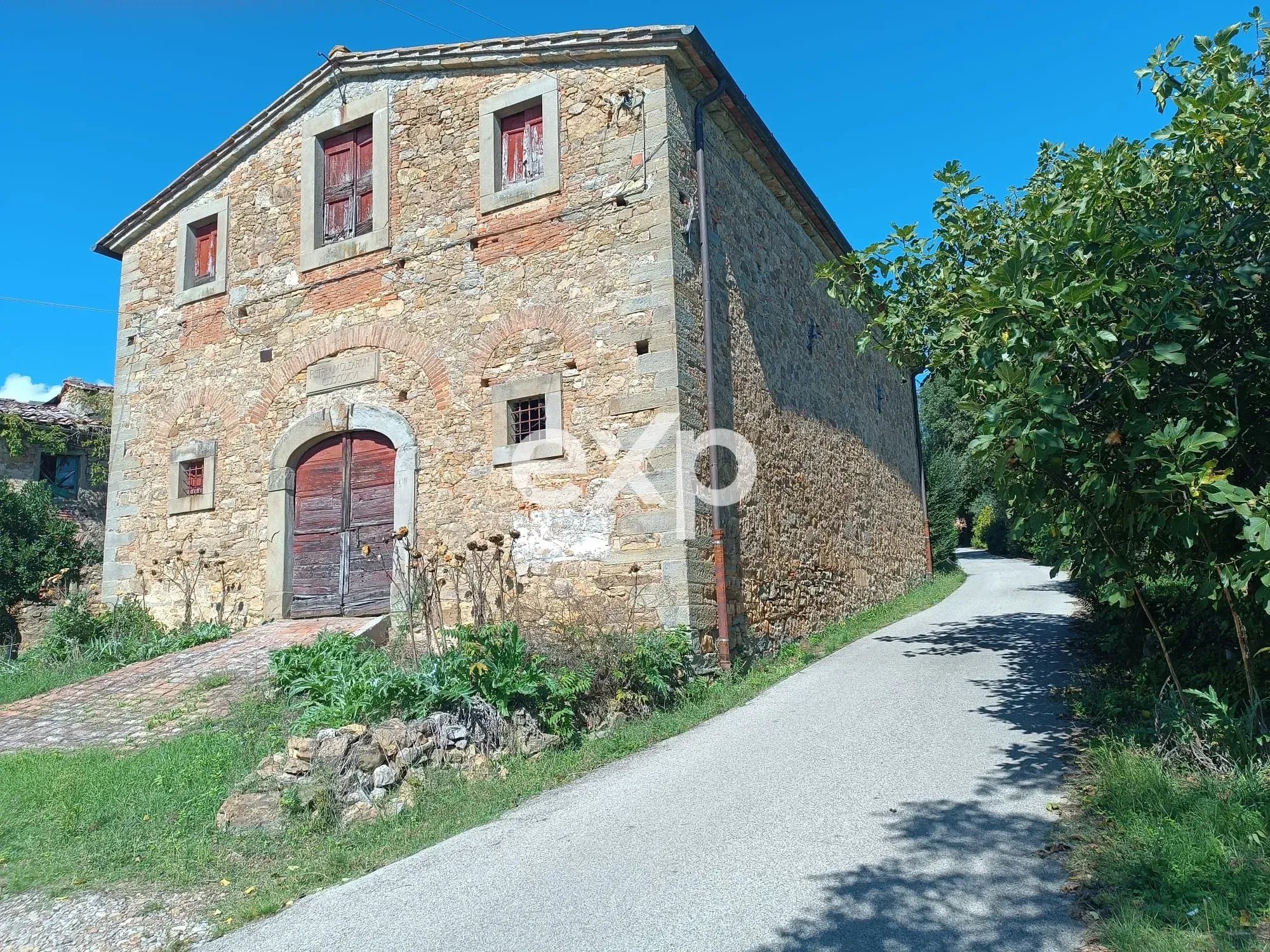 Casa in vendita a Civitella in Val di Chiana, 1040 m²