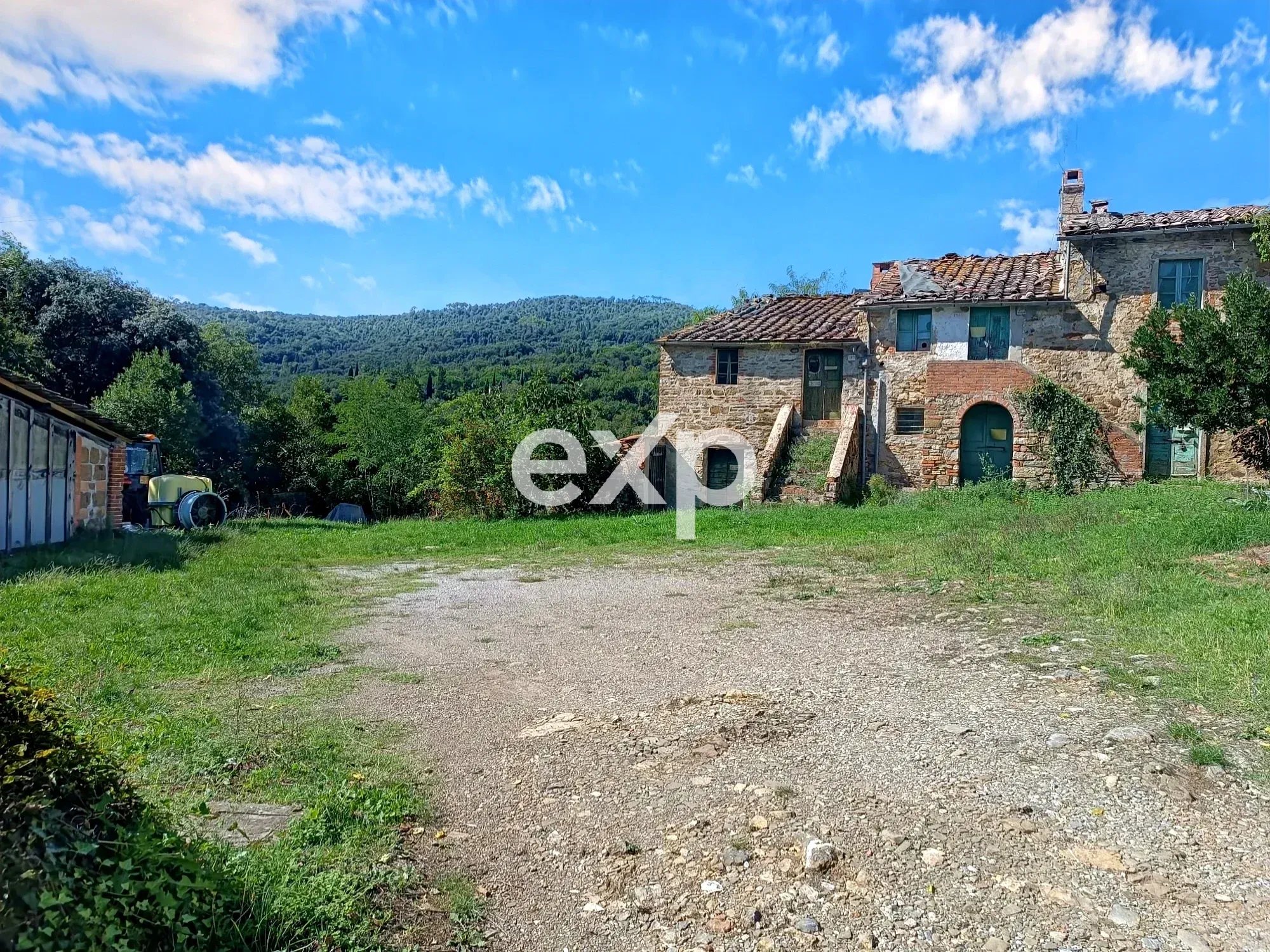 Casa in vendita a Civitella in Val di Chiana, 1040 m²