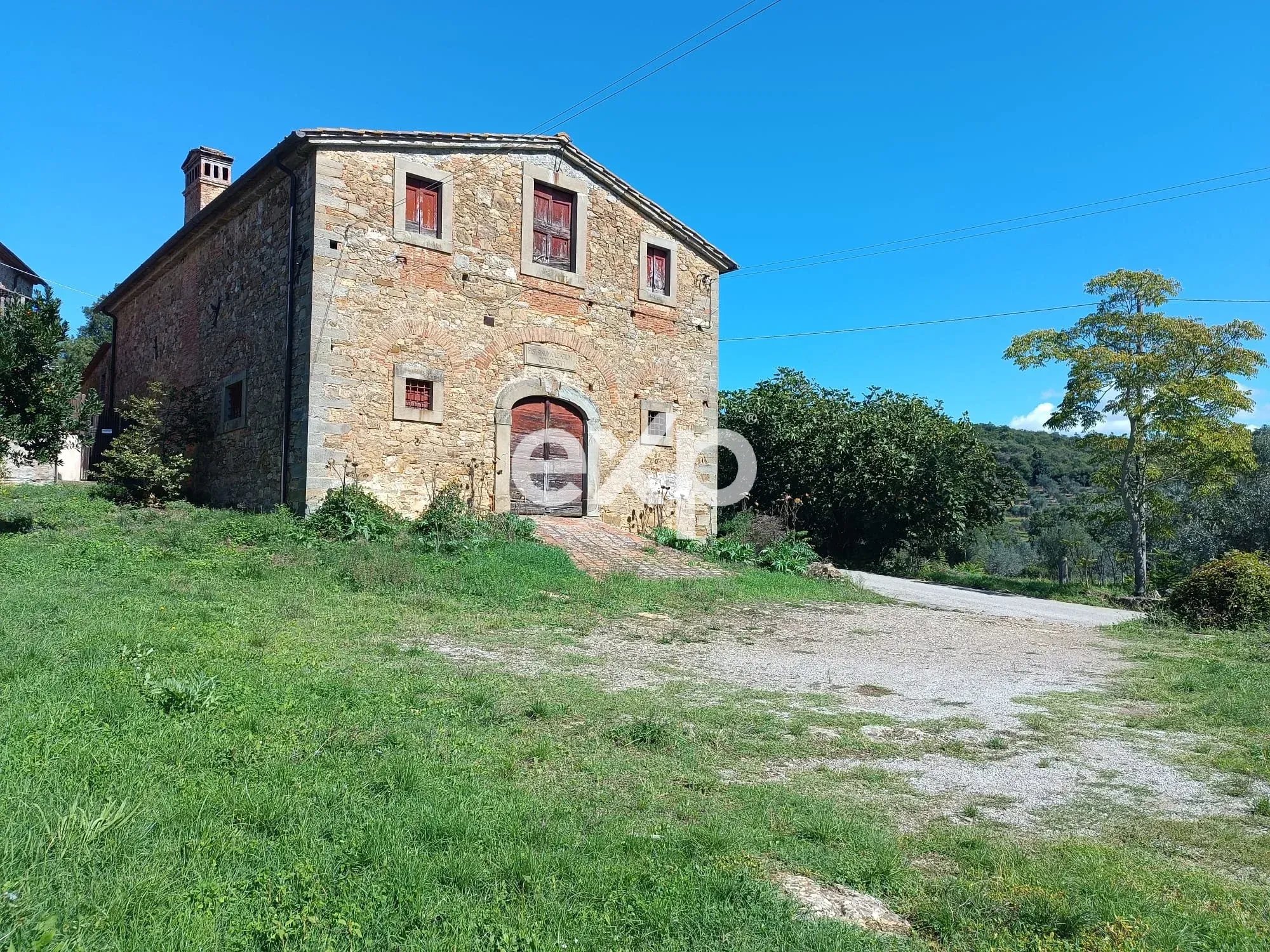 Casa in vendita a Civitella in Val di Chiana, 1040 m²