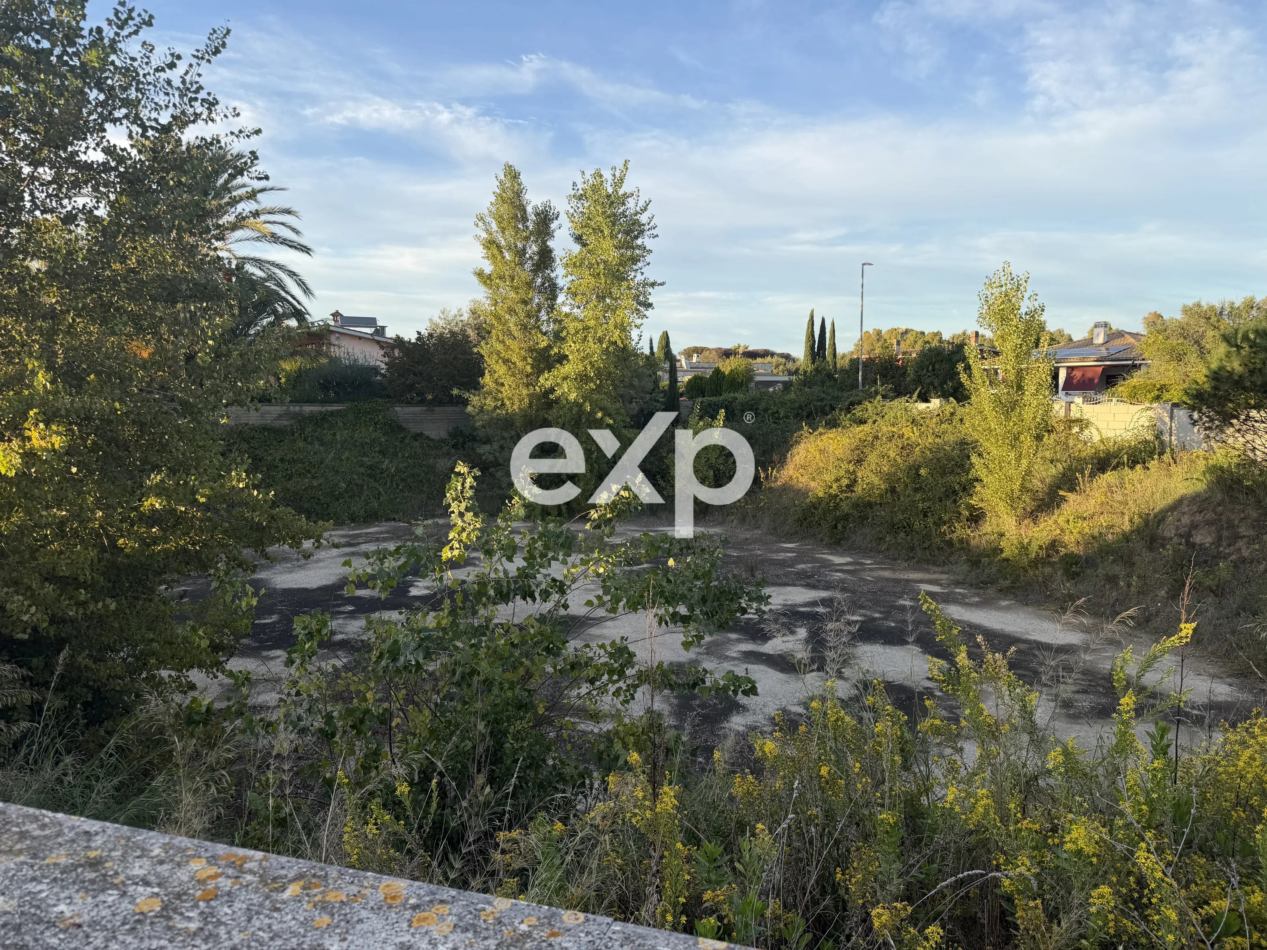 Land/Plot for sale in Roma, Via Alcidamante di Elea, 00124 Roma, 2500 m²