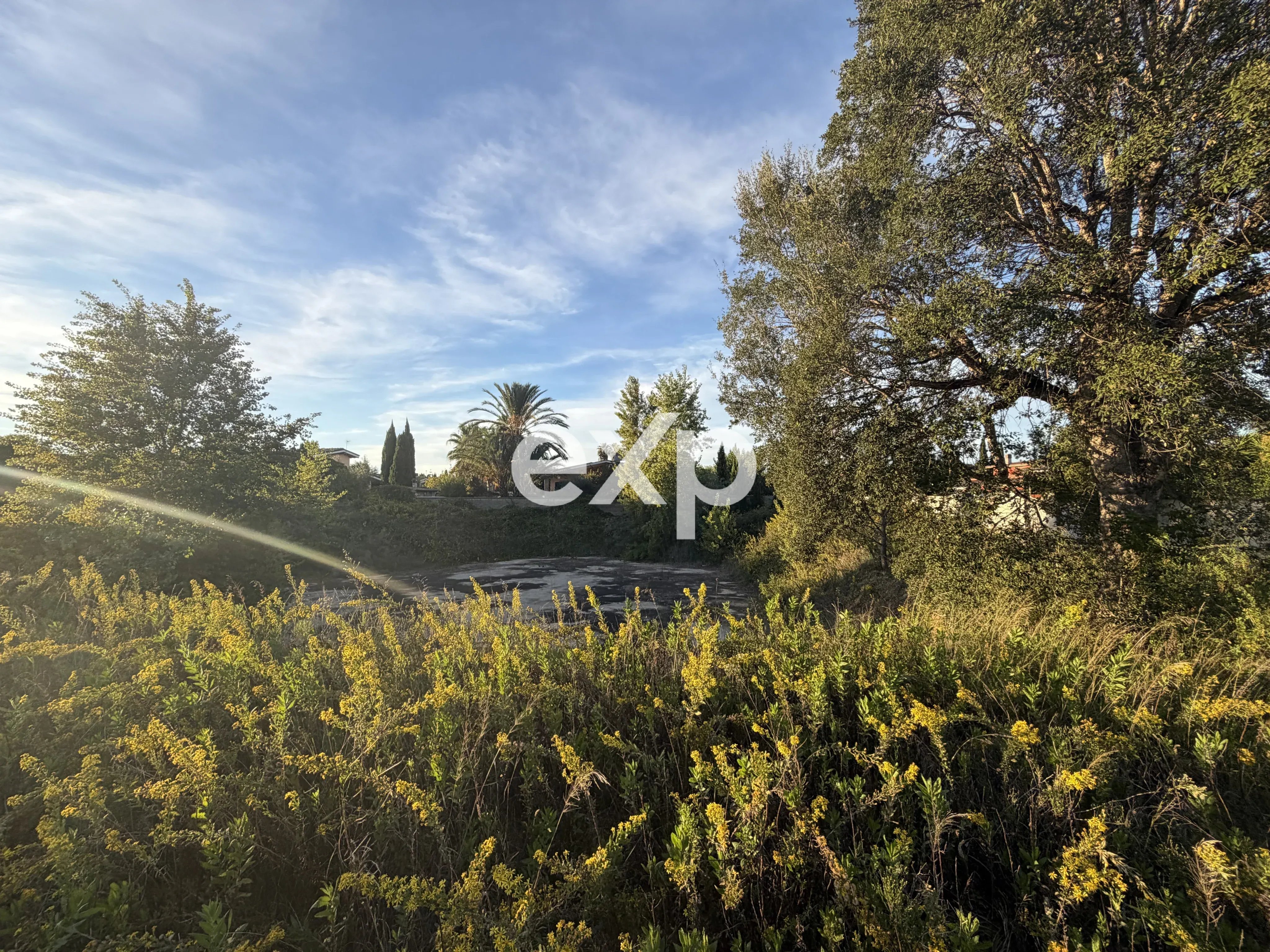 Land/Plot for sale in Roma, Via Alcidamante di Elea, 00124 Roma, 2500 m²