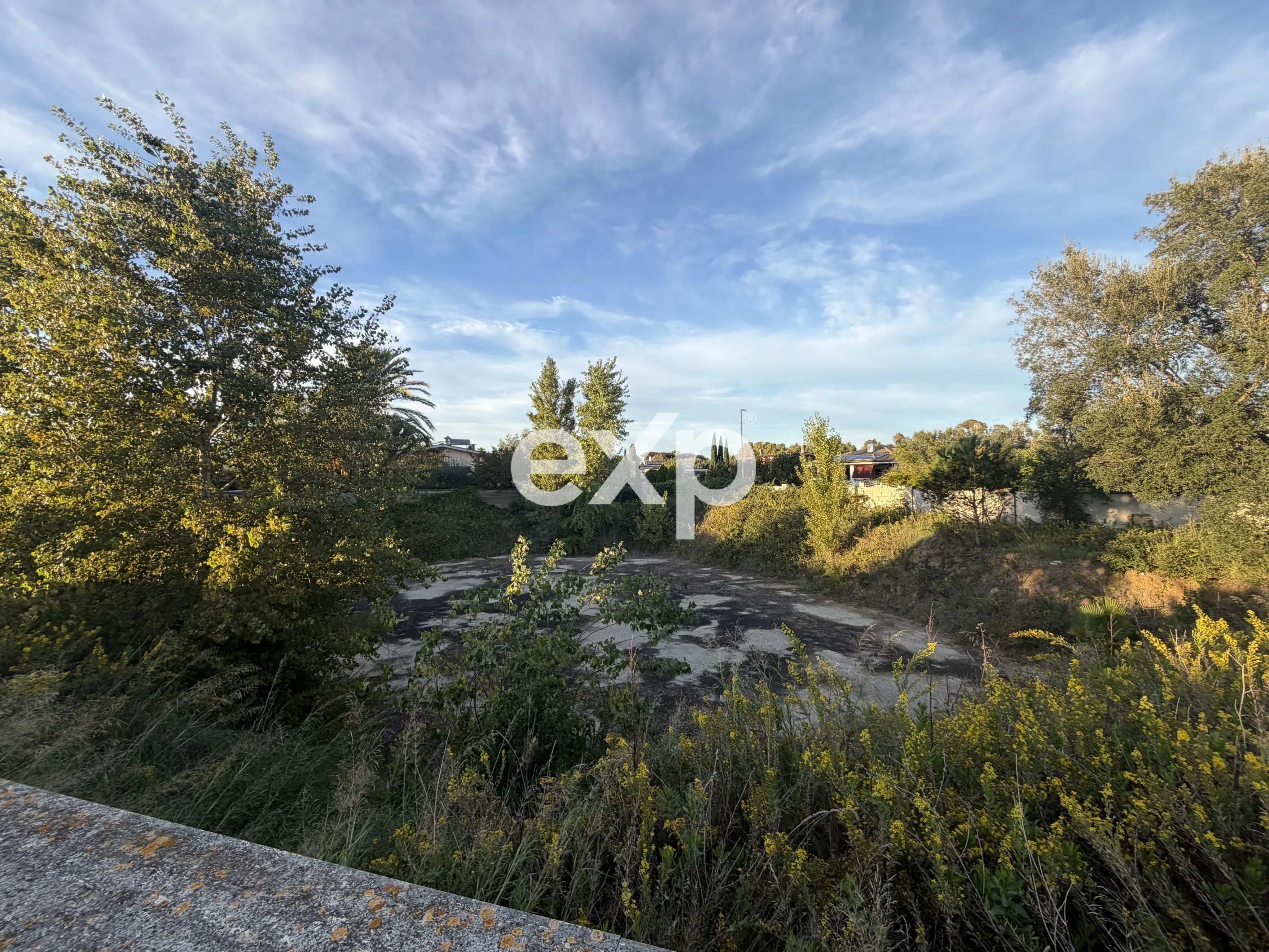 Land/Plot for sale in Roma, Via Alcidamante di Elea, 00124 Roma, 2500 m²