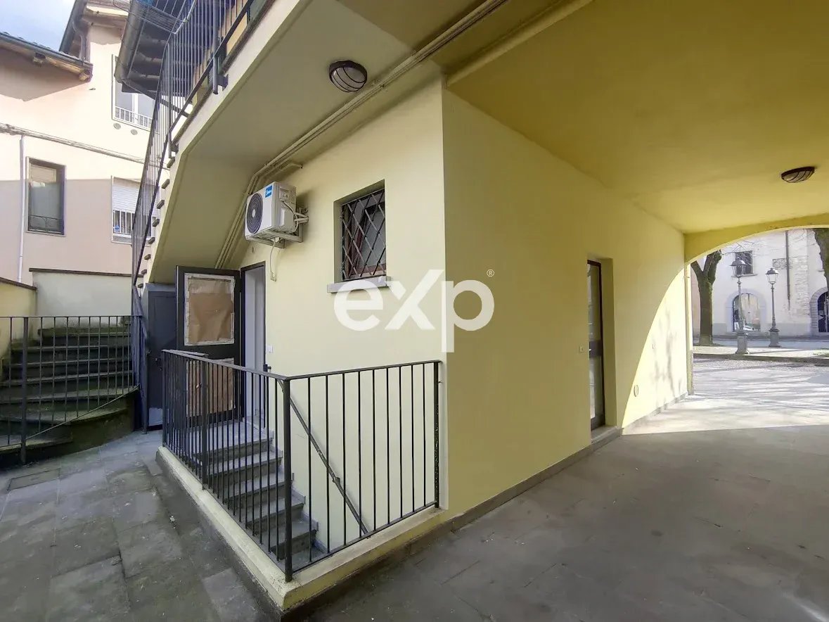 Negozio / Locale commerciale in vendita a Ghisalba, 55 m²